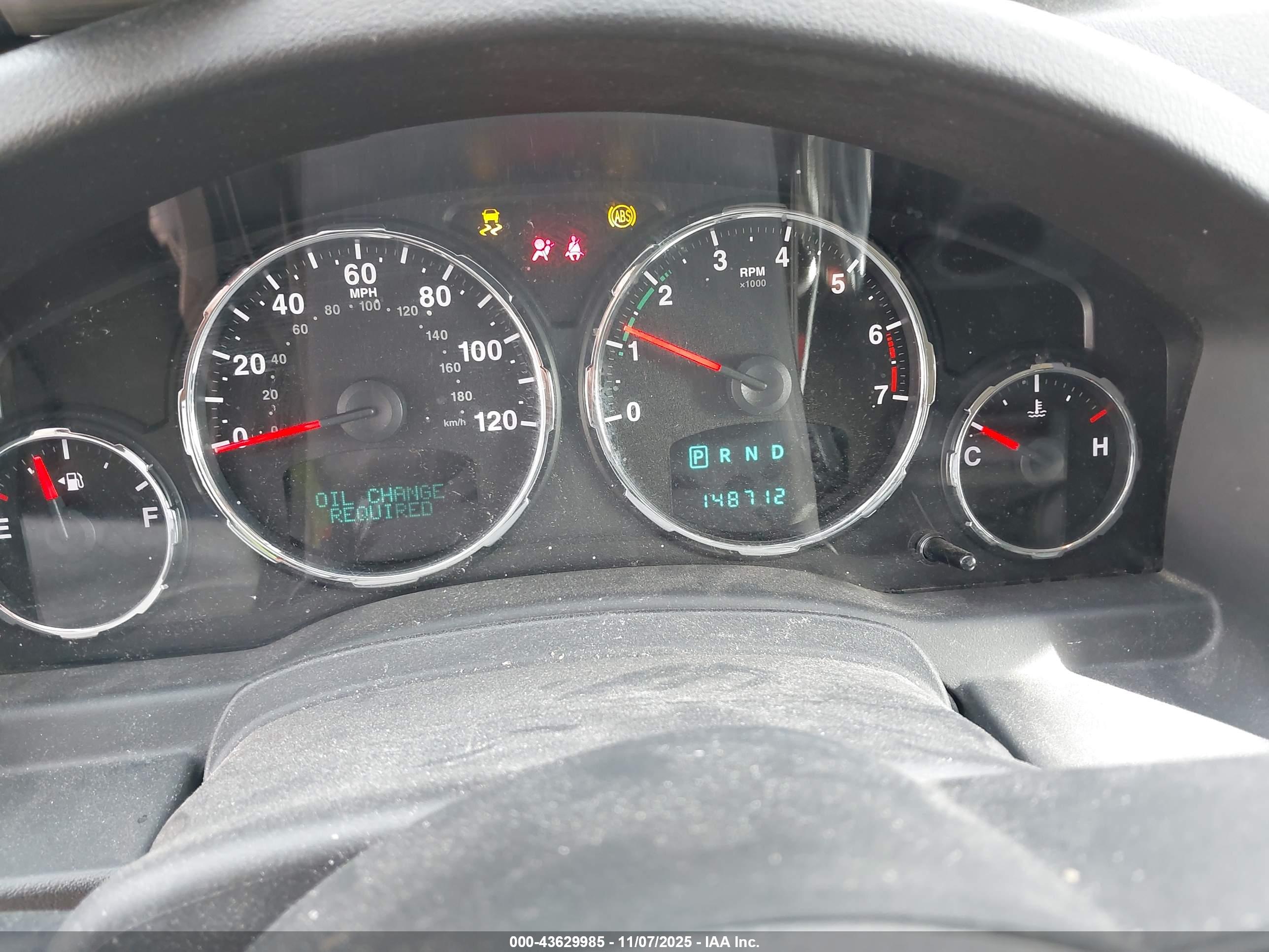JEEP LIBERTY image 7