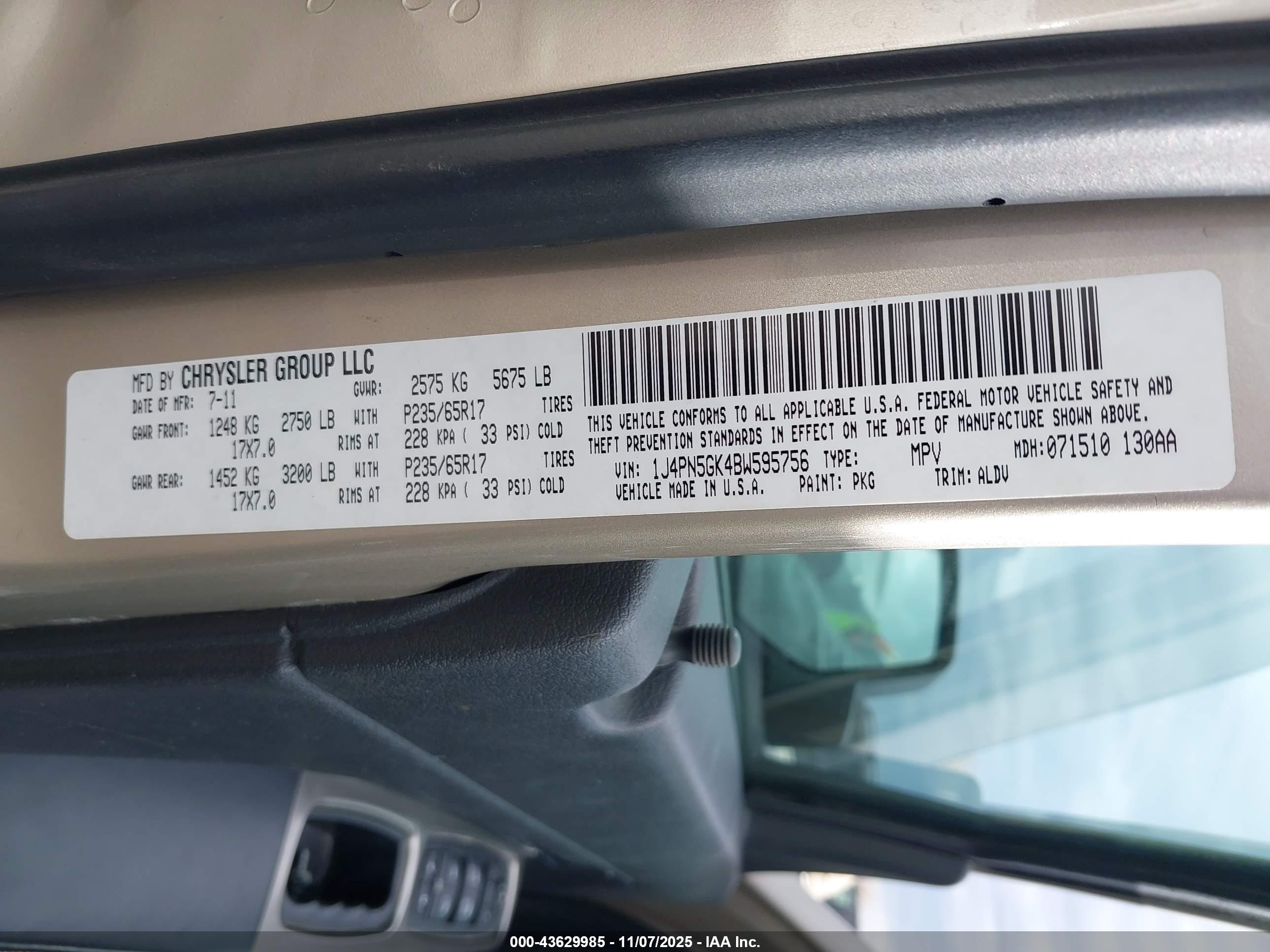 JEEP LIBERTY image 9