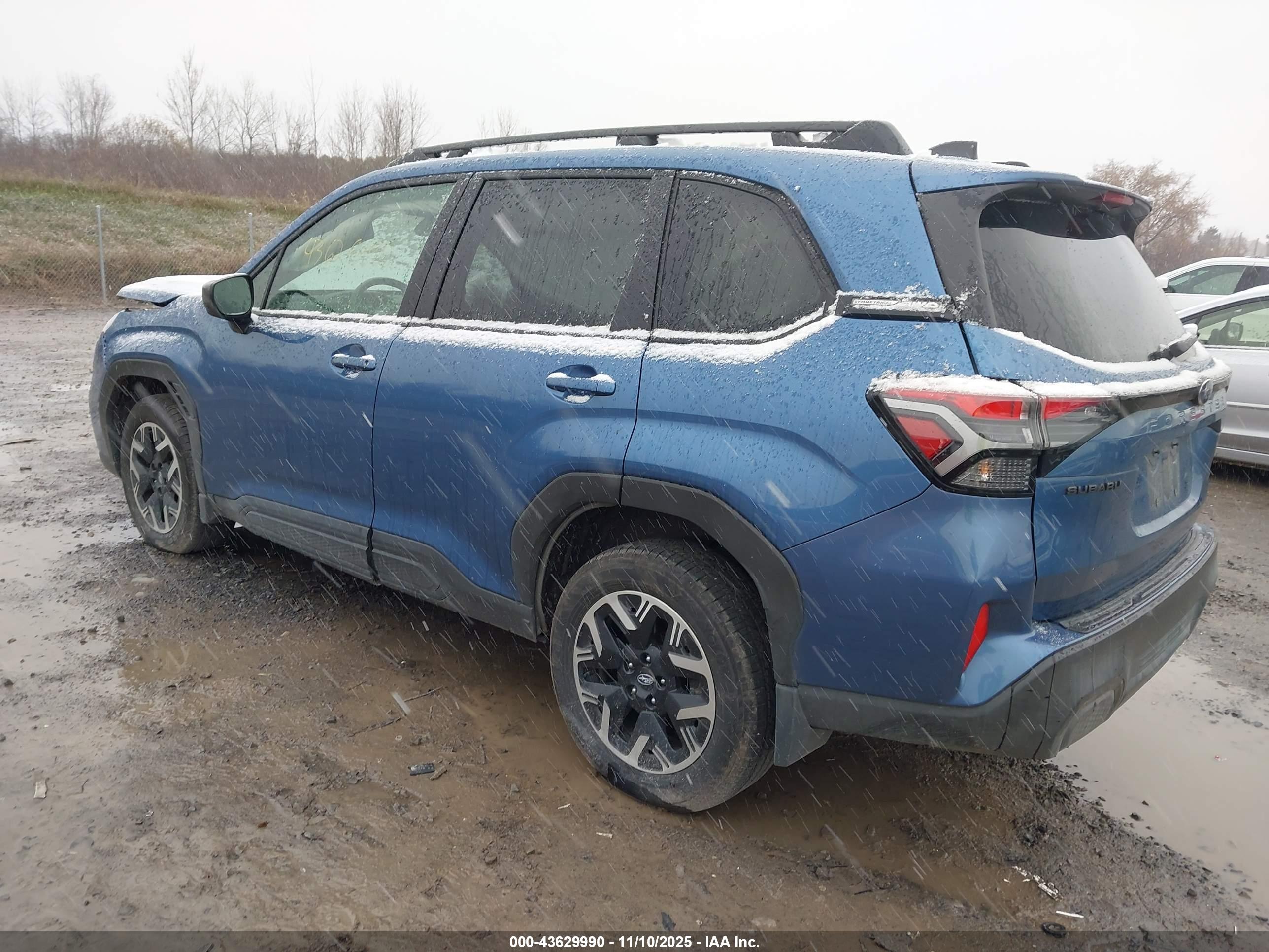 SUBARU FORESTER image 3