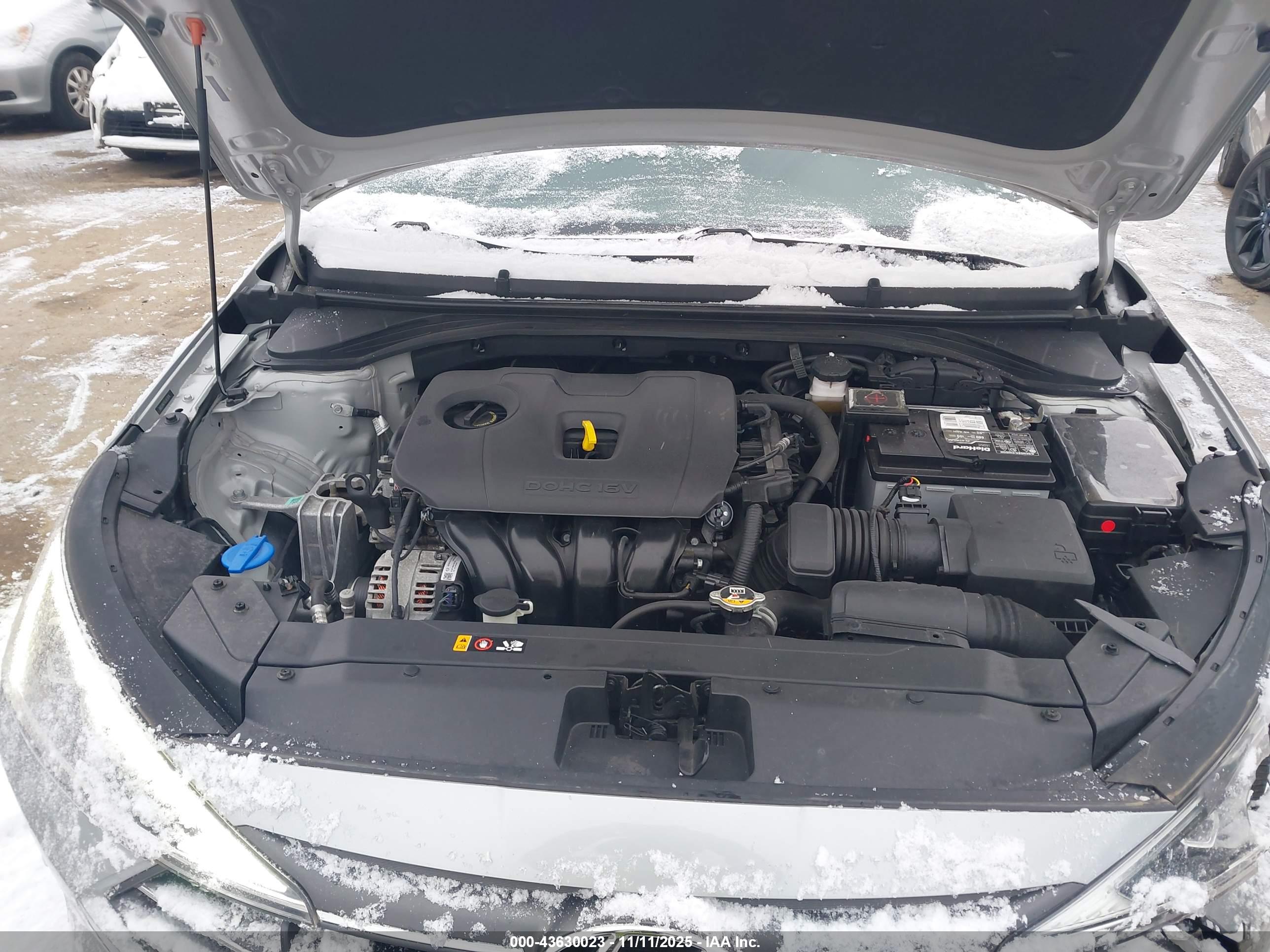 HYUNDAI ELANTRA image 10