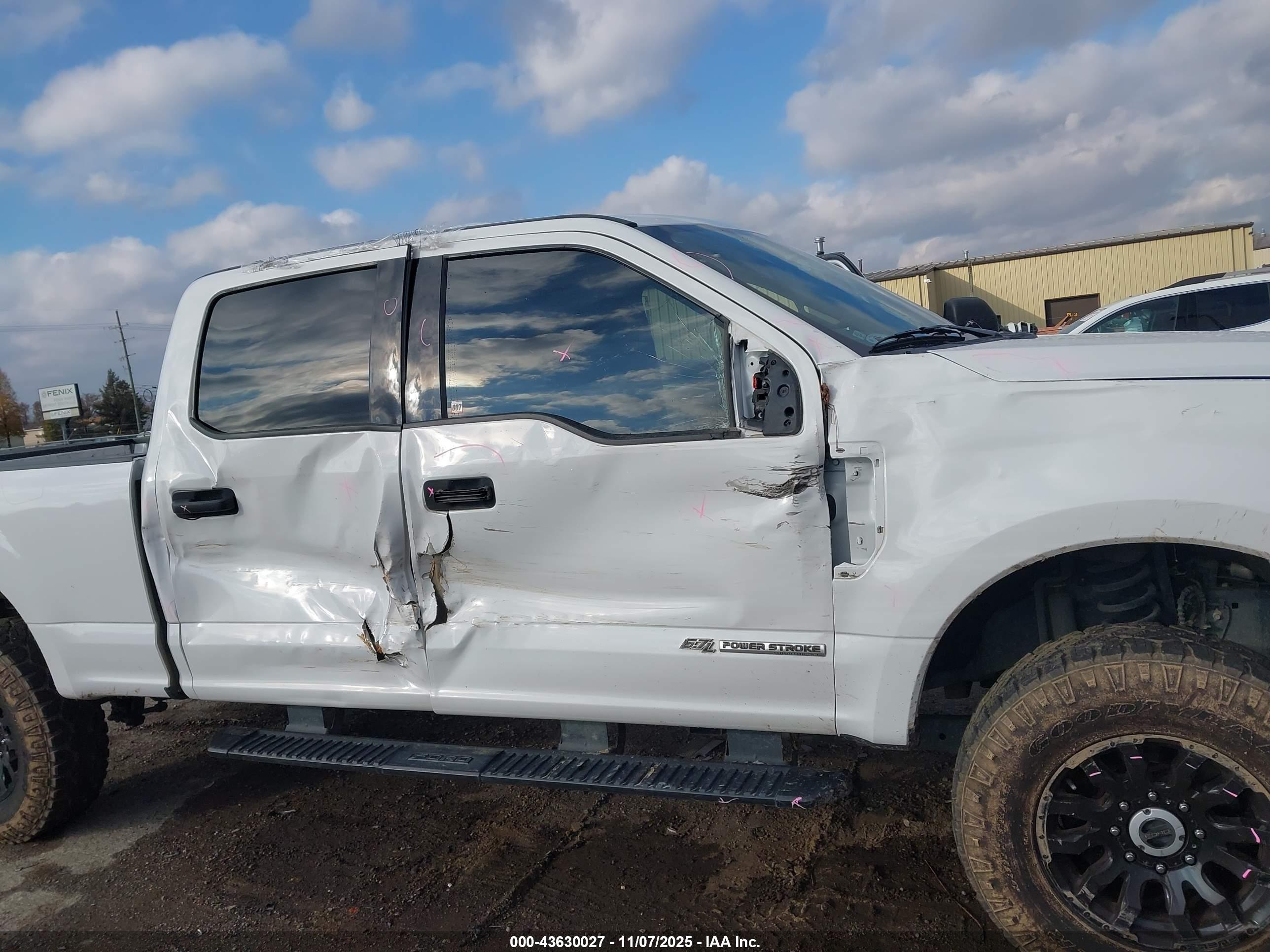 FORD F-250 image 6