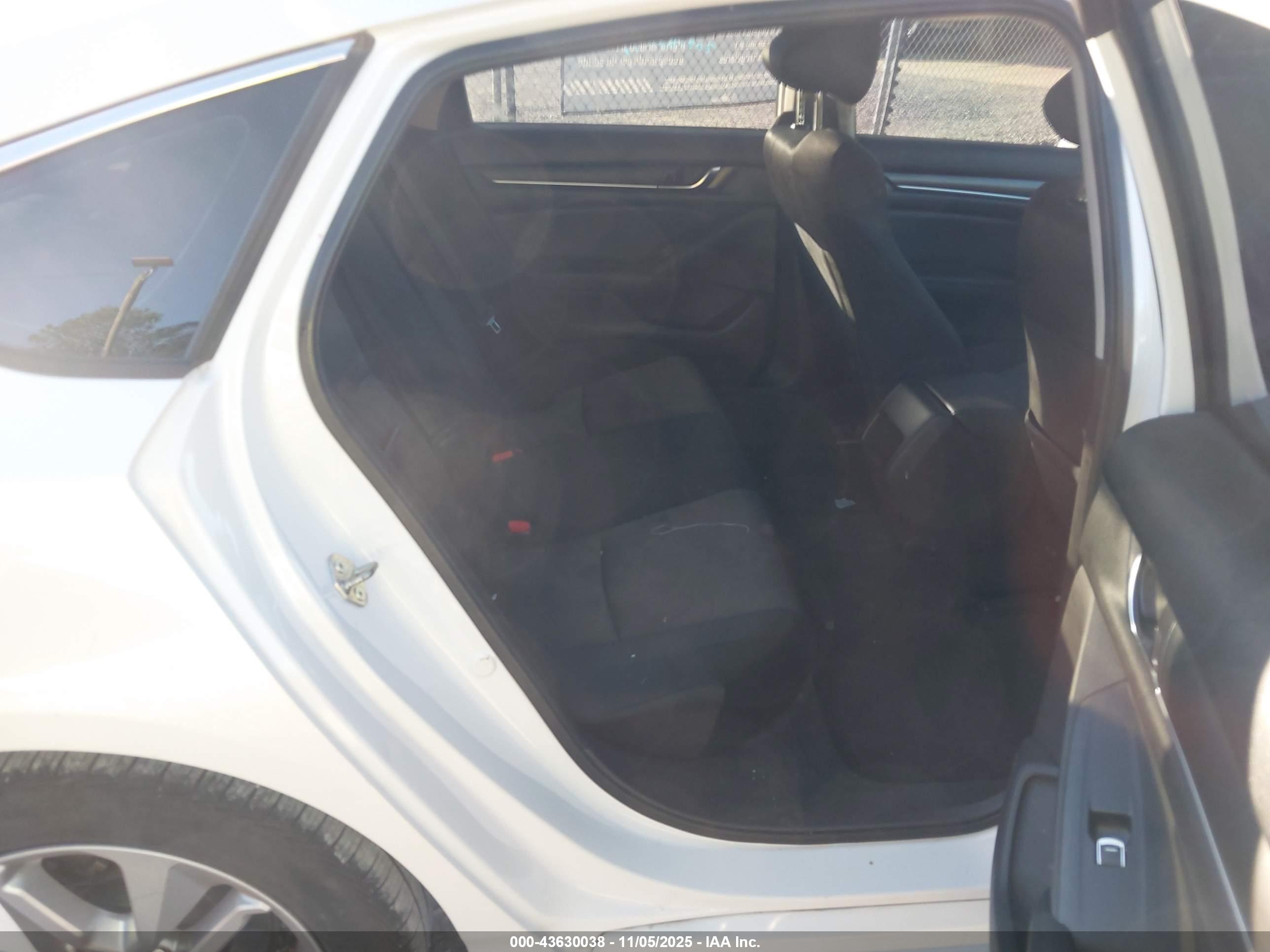 HONDA ACCORD image 8