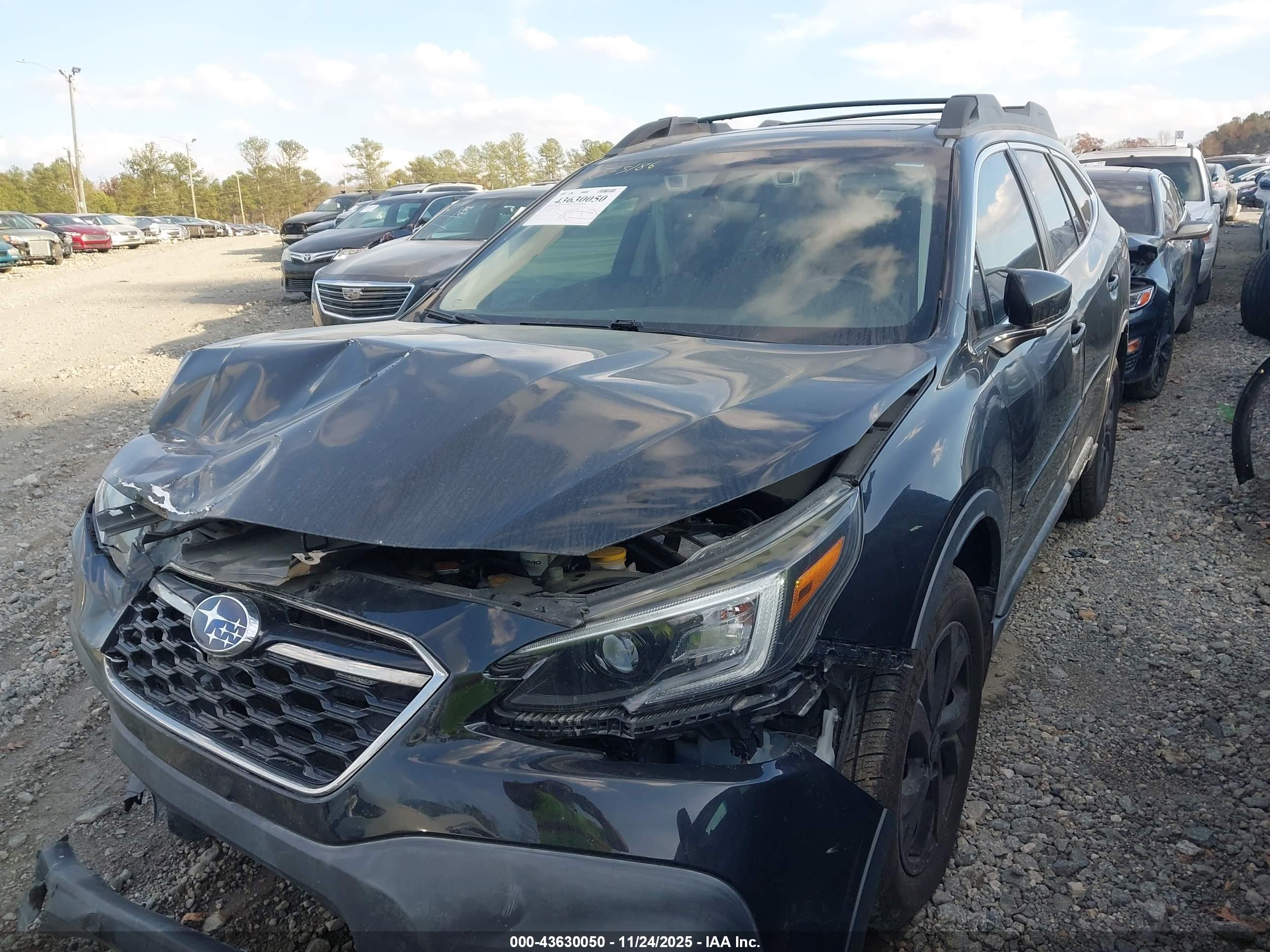 SUBARU OUTBACK image 6