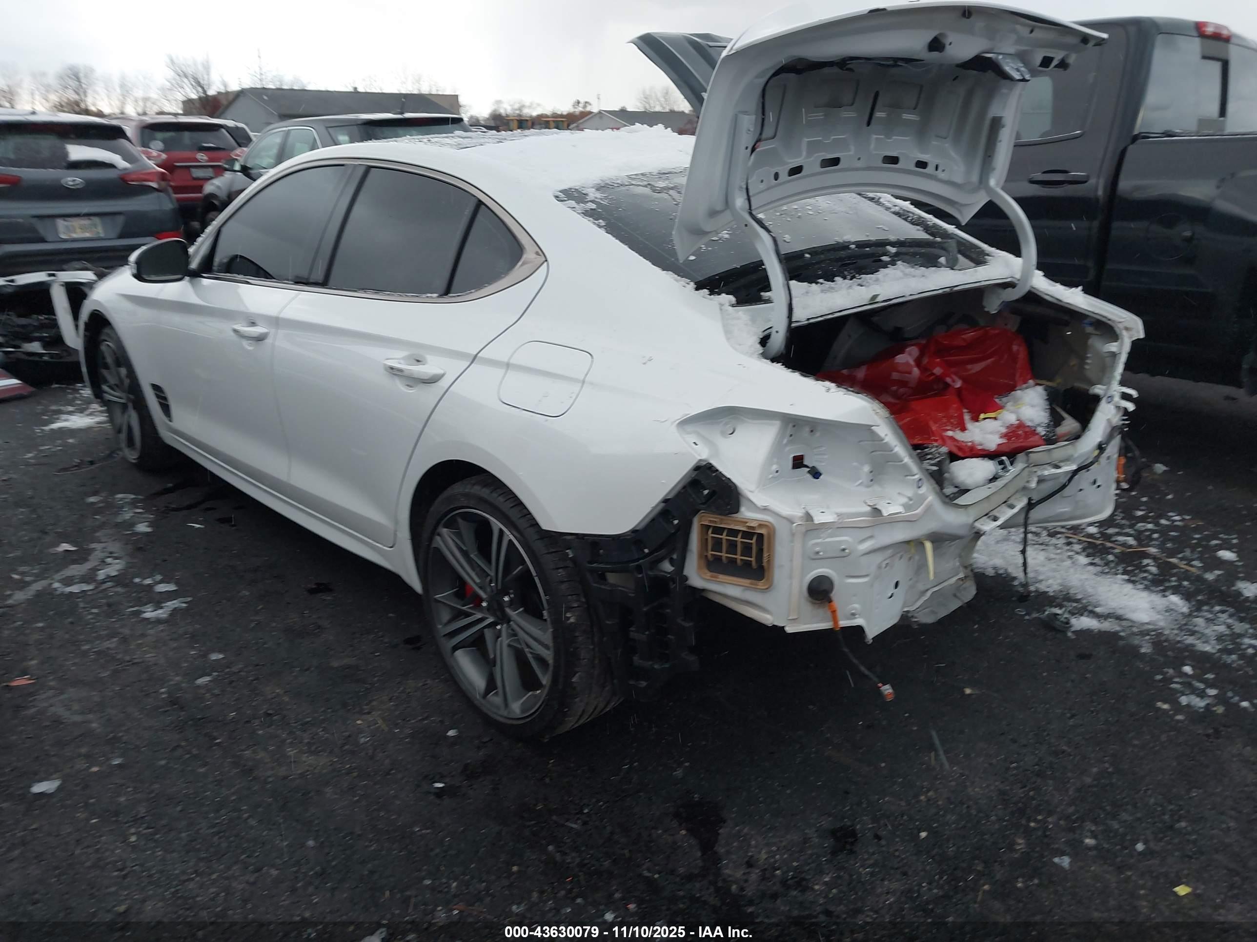 GENESIS G70 image 3