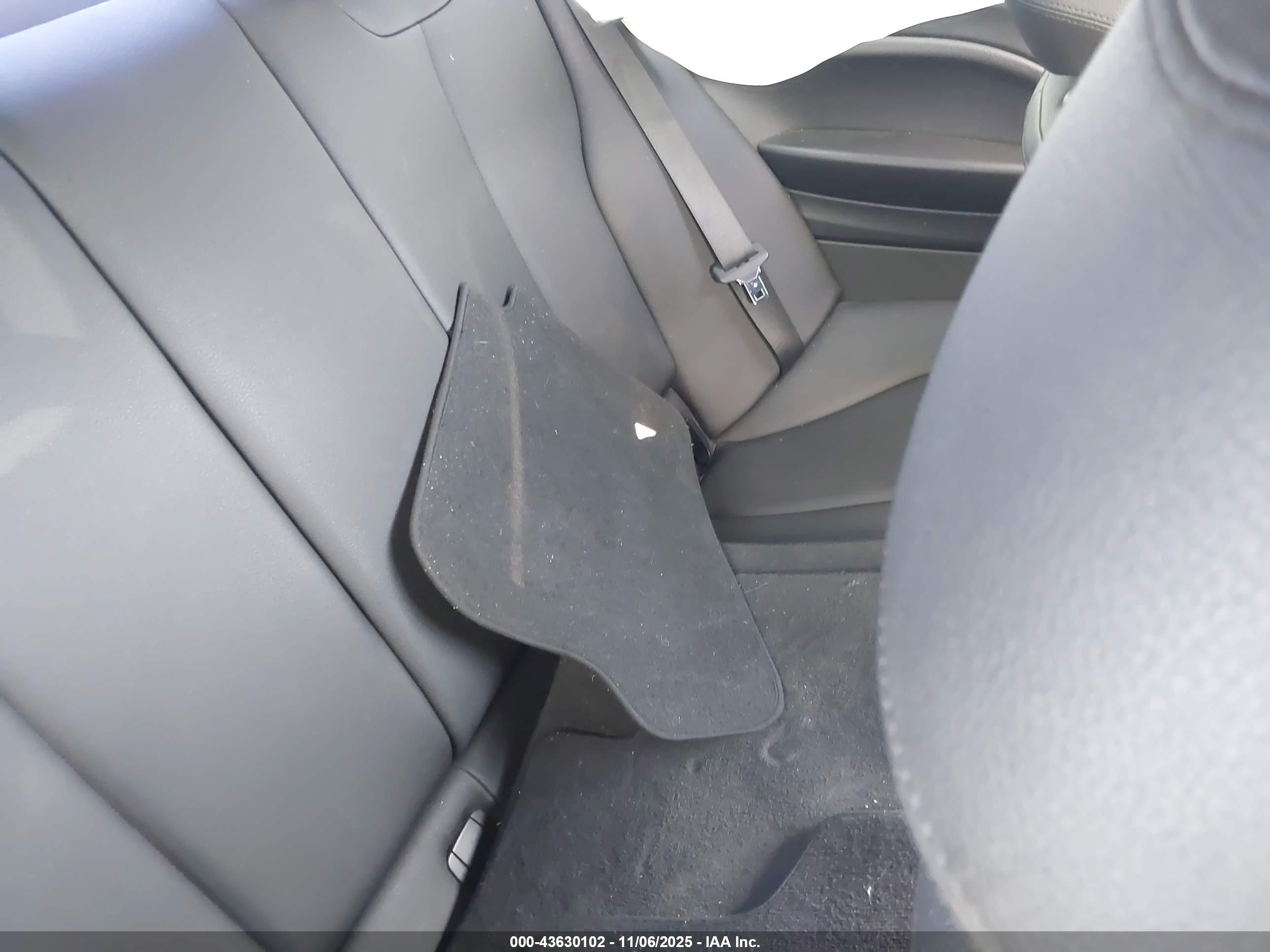 BMW M235I image 8
