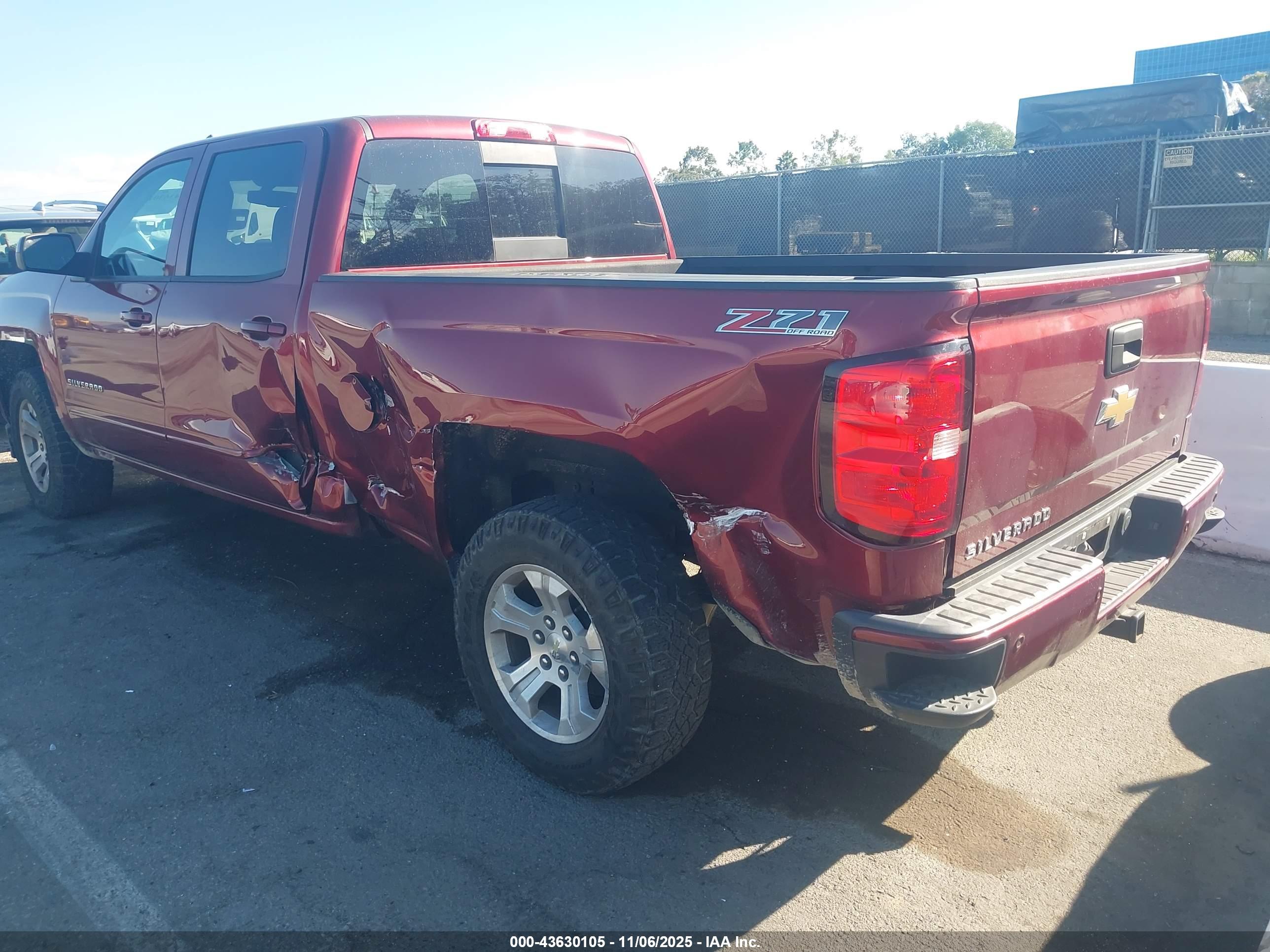 CHEVROLET SILVERADO image 3
