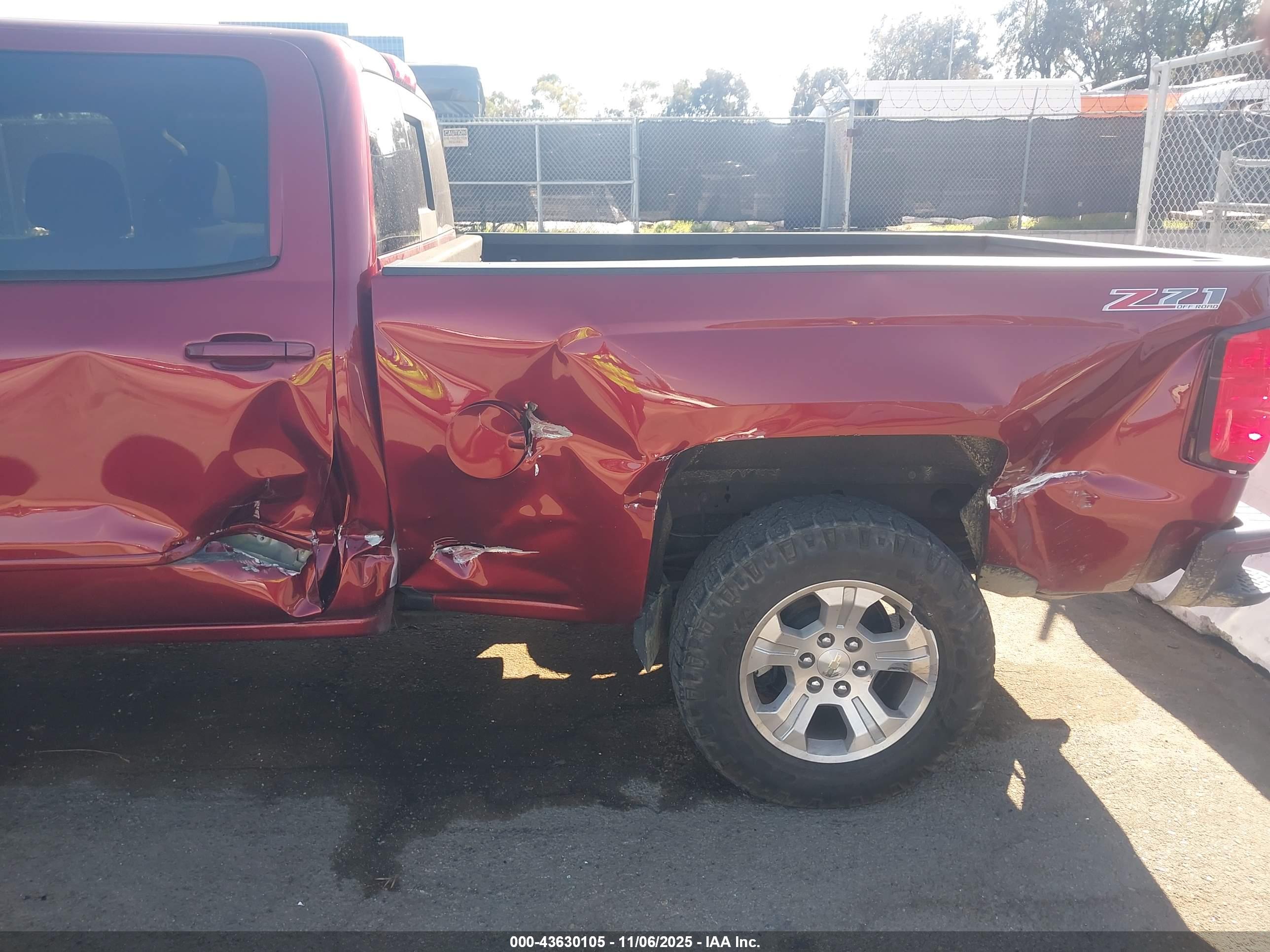 CHEVROLET SILVERADO image 6