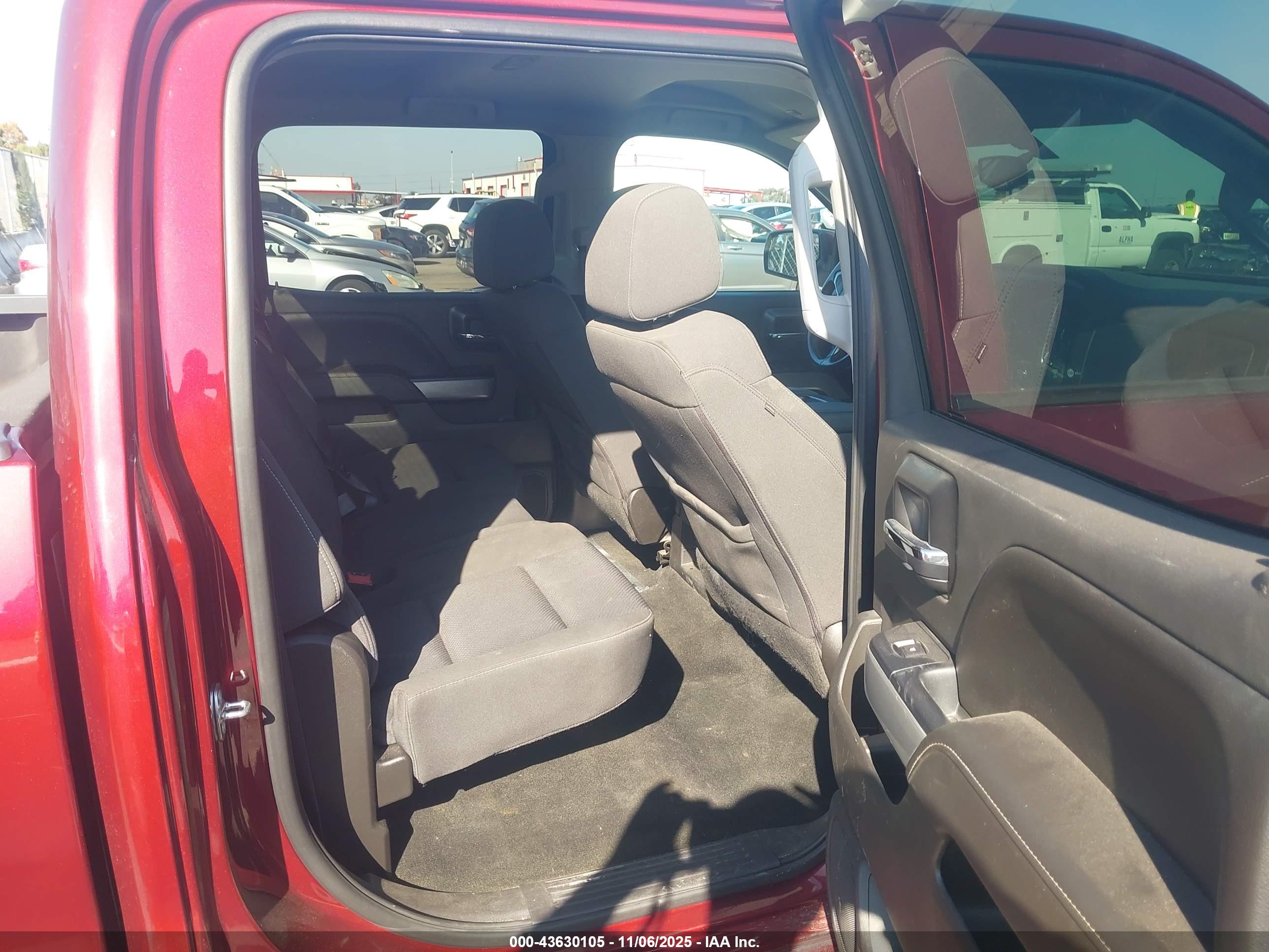 CHEVROLET SILVERADO image 8