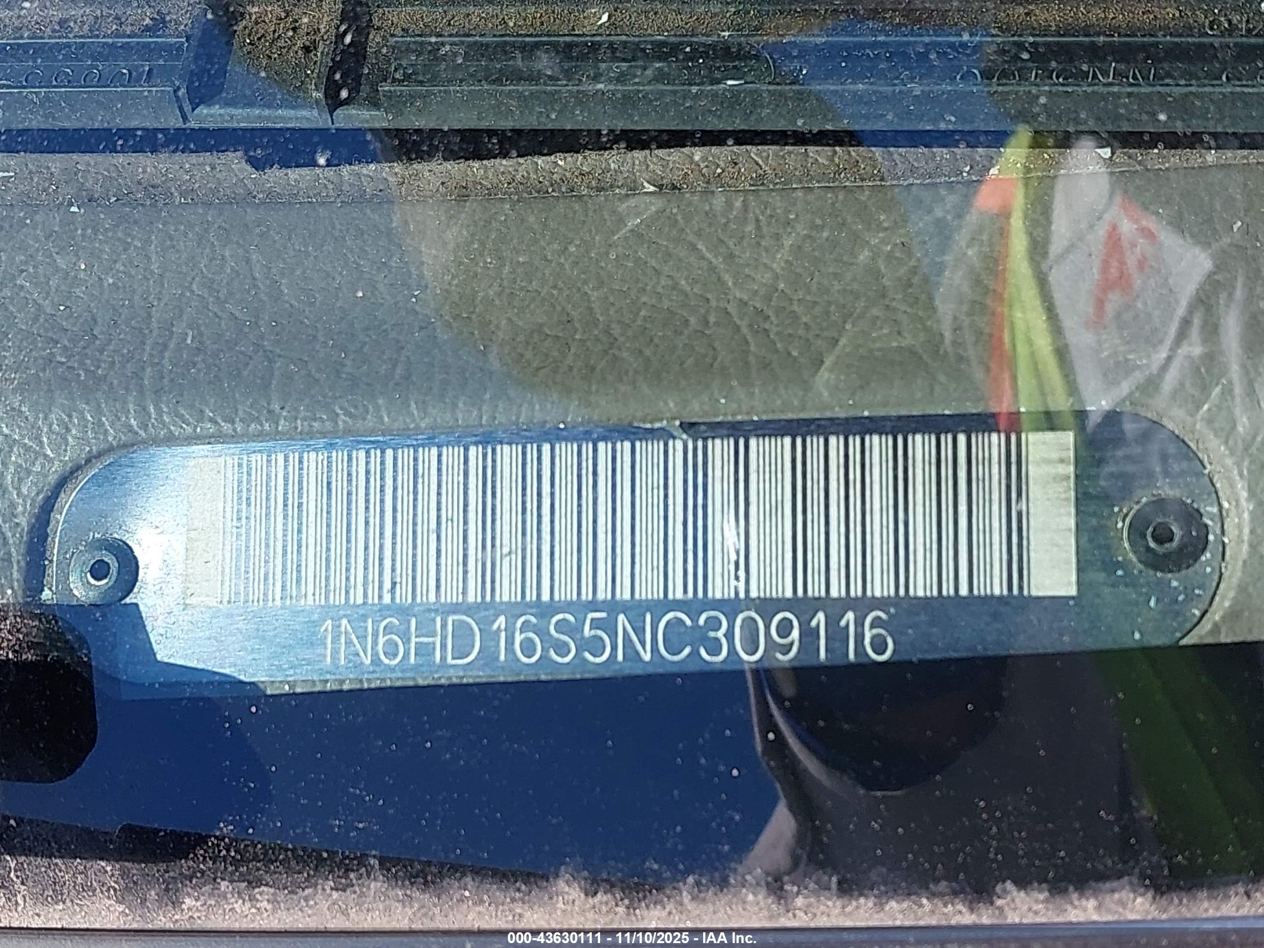 NISSAN TRUCK image 9