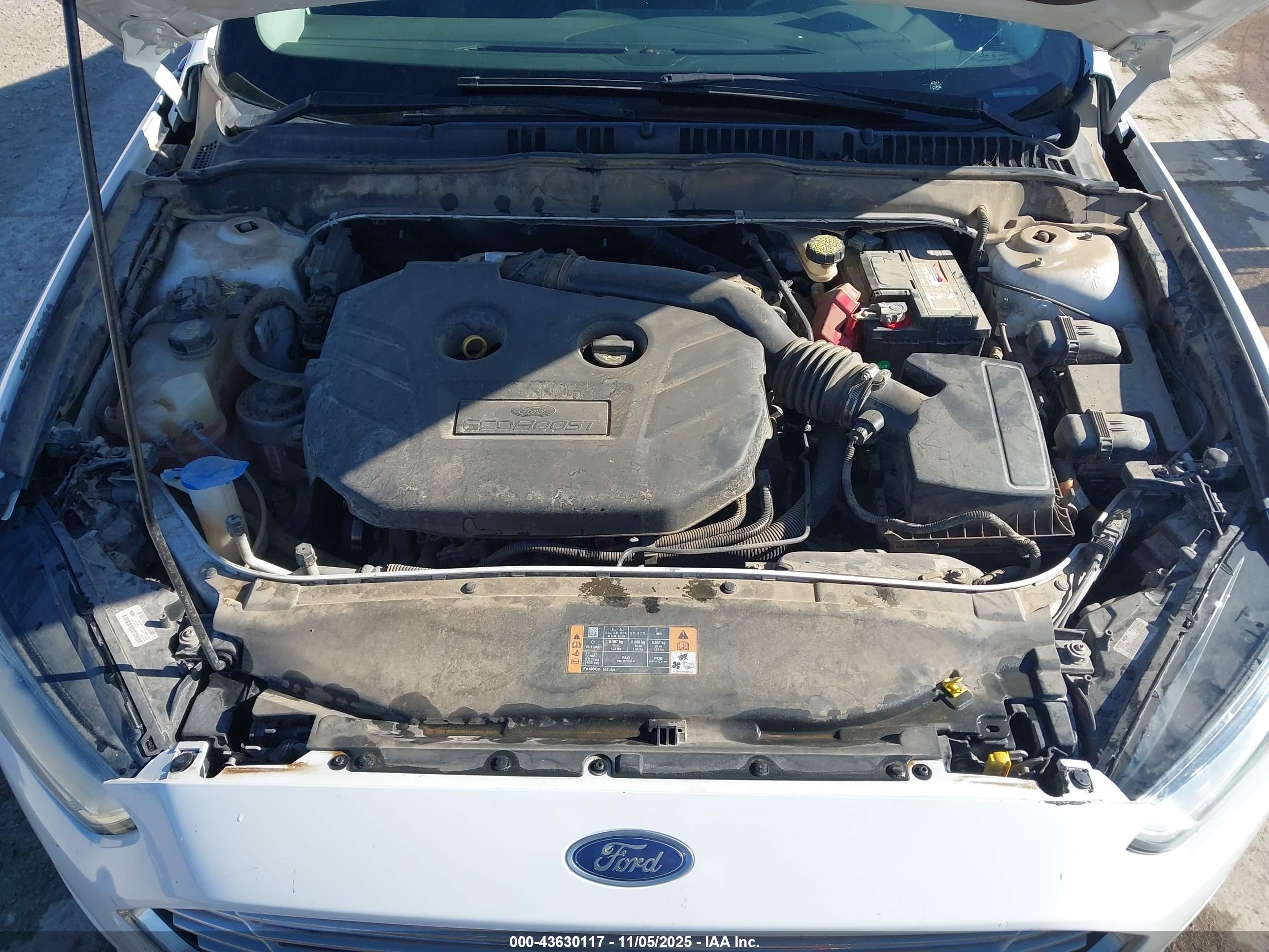 FORD FUSION image 10