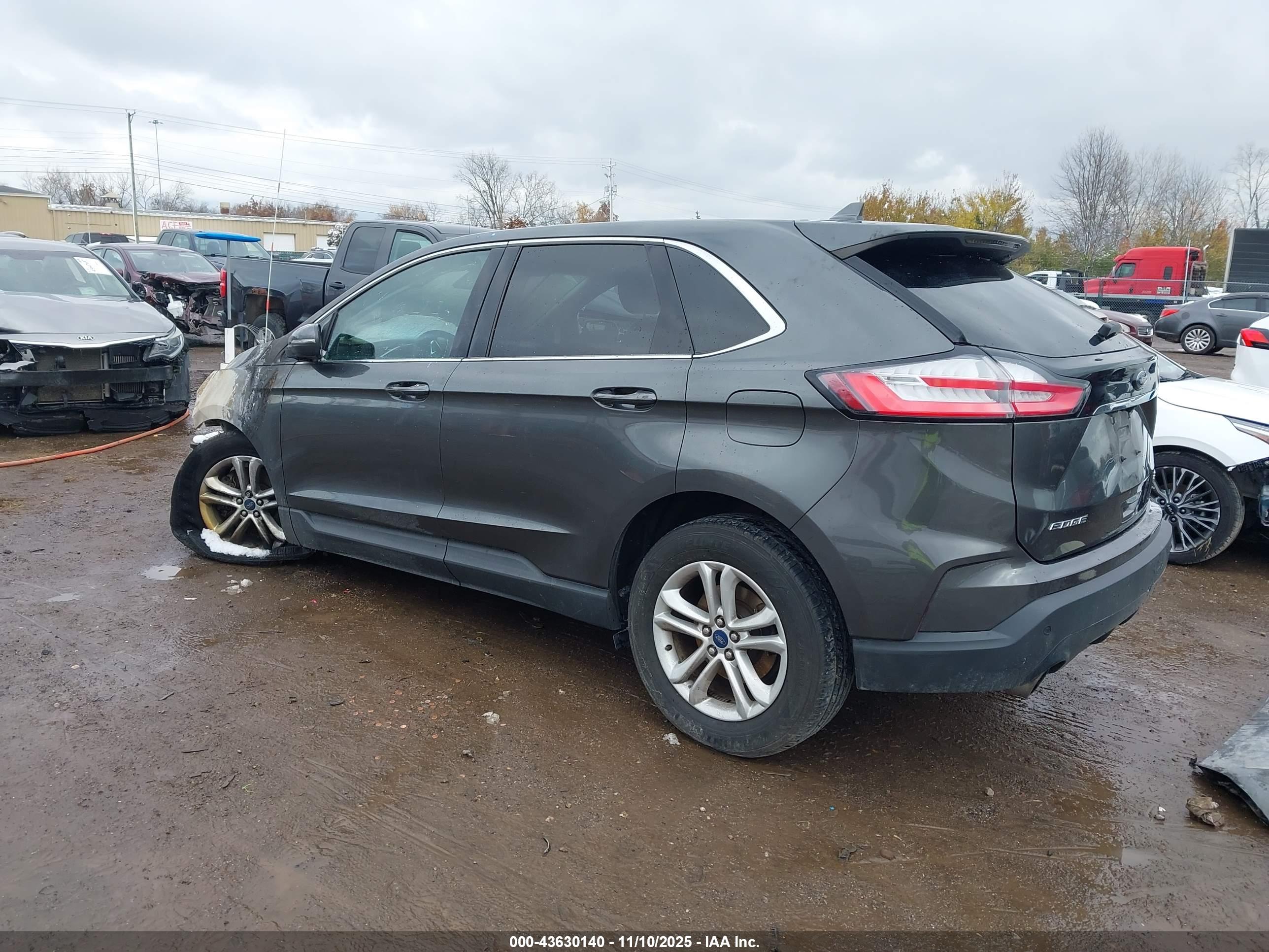 FORD EDGE image 3