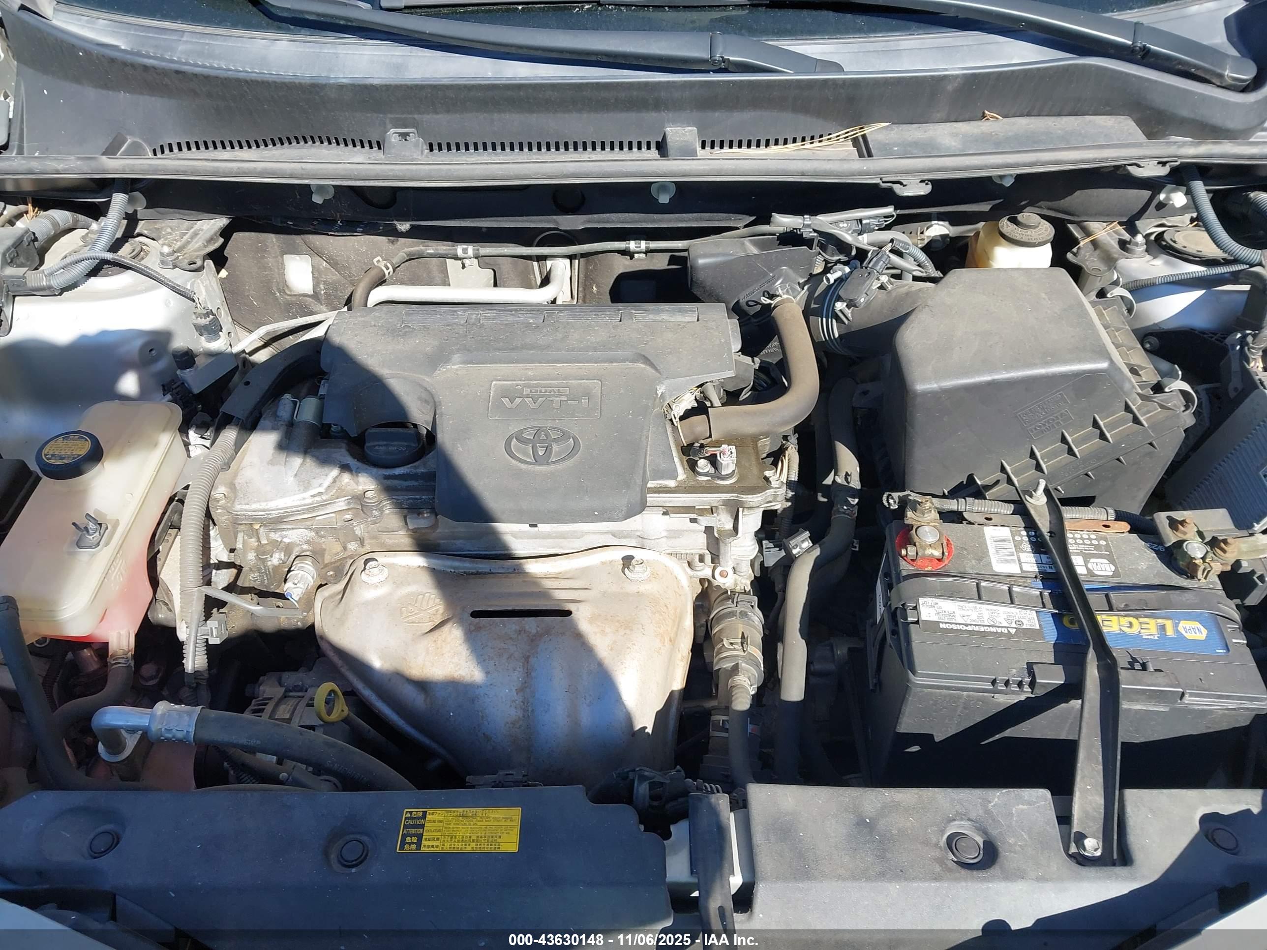 TOYOTA RAV4 image 10