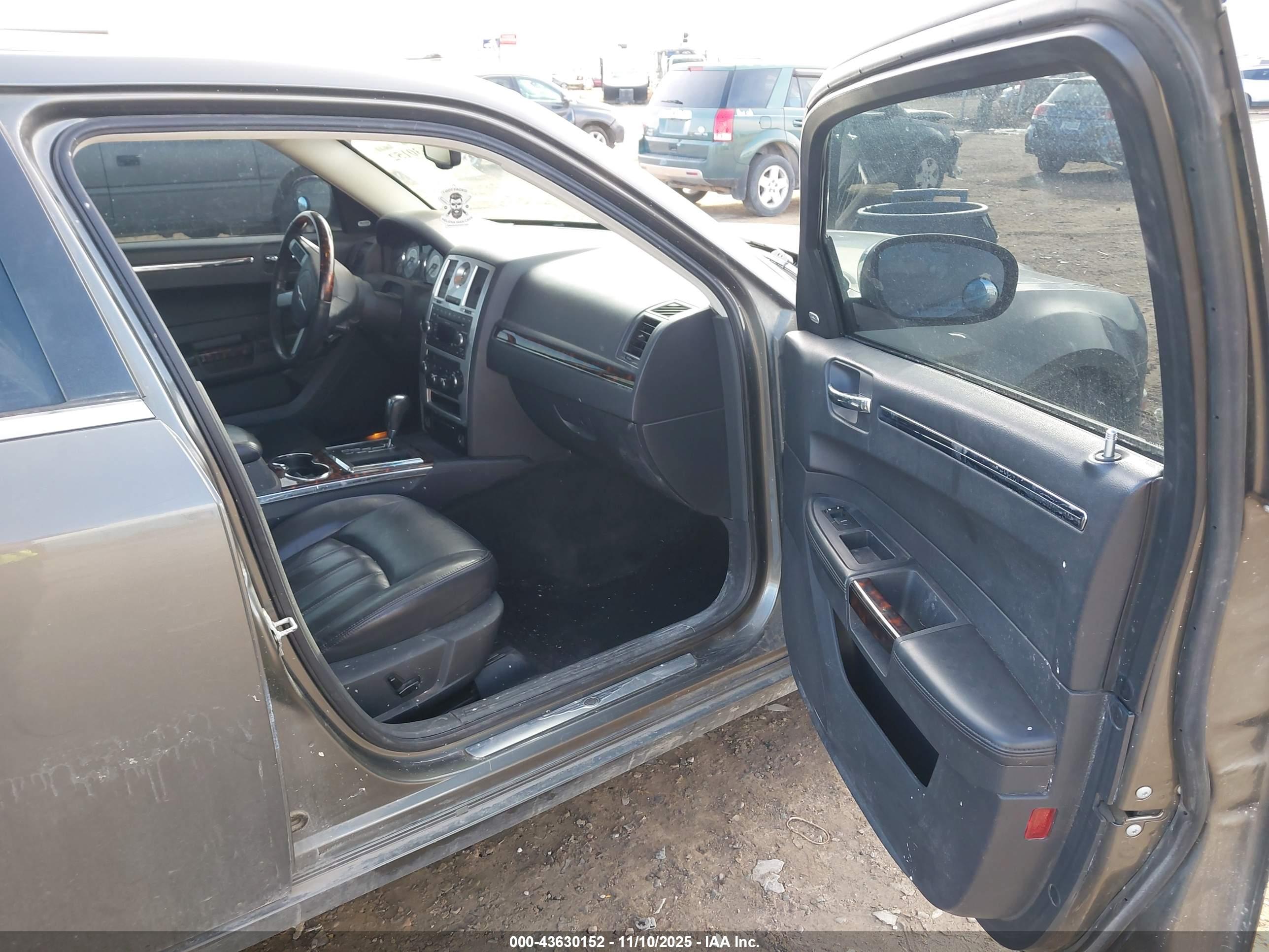 CHRYSLER 300C image 5
