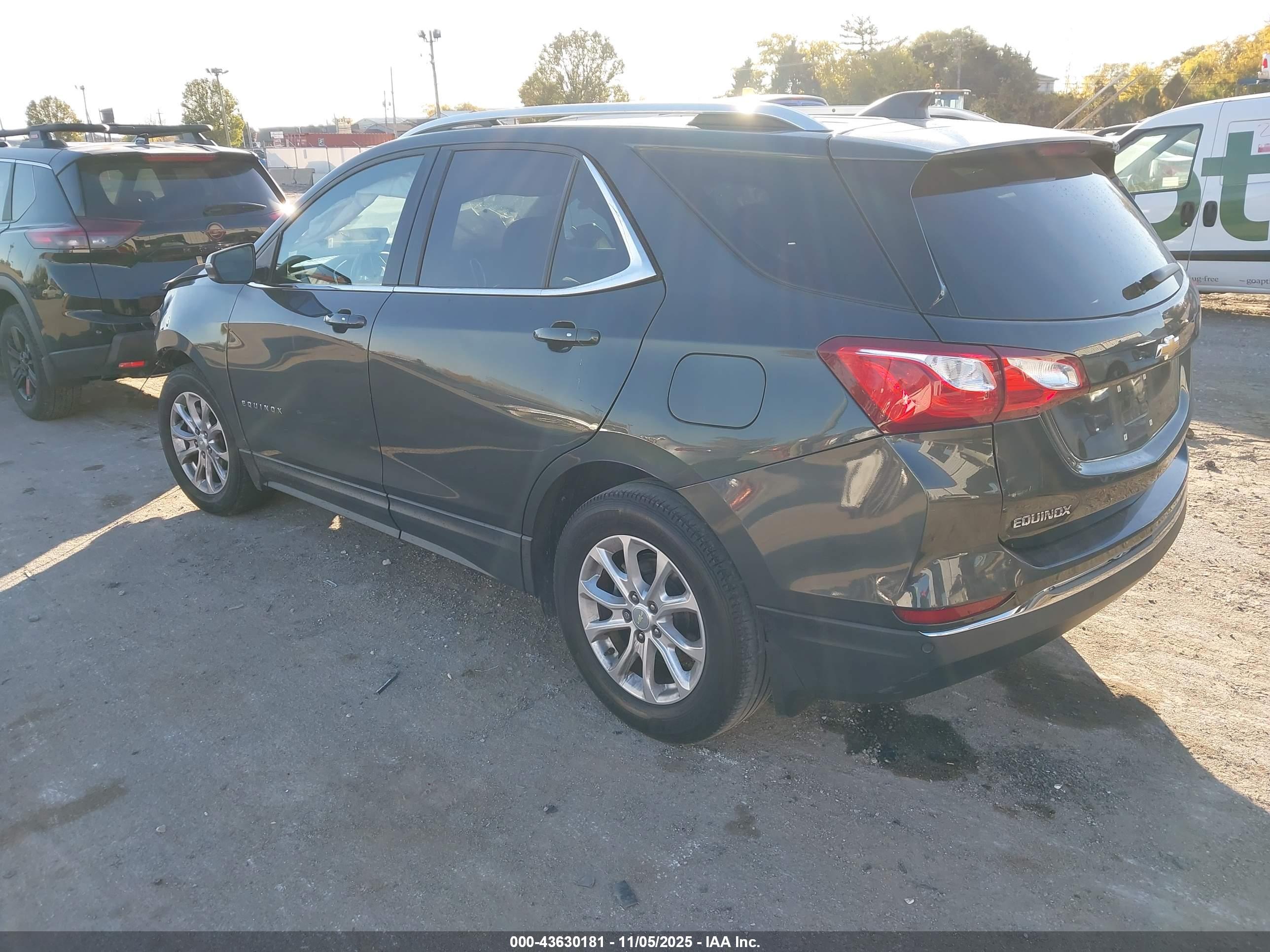 CHEVROLET EQUINOX image 3