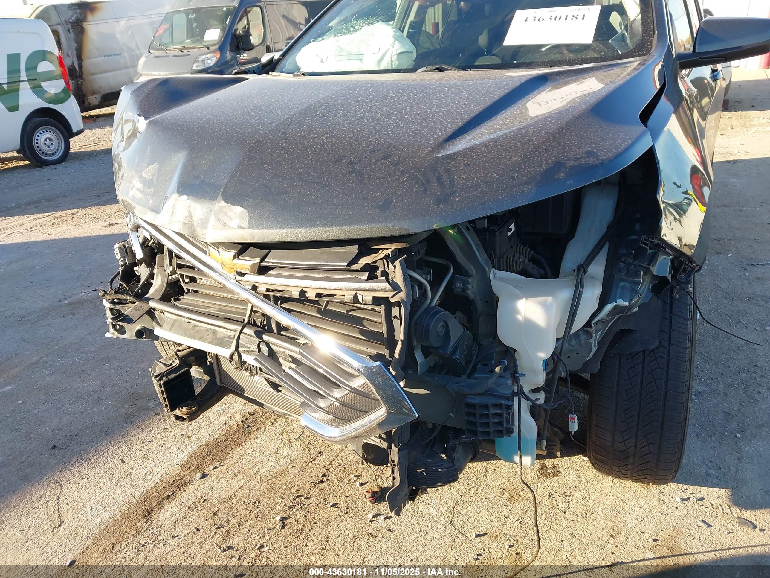 CHEVROLET EQUINOX image 6