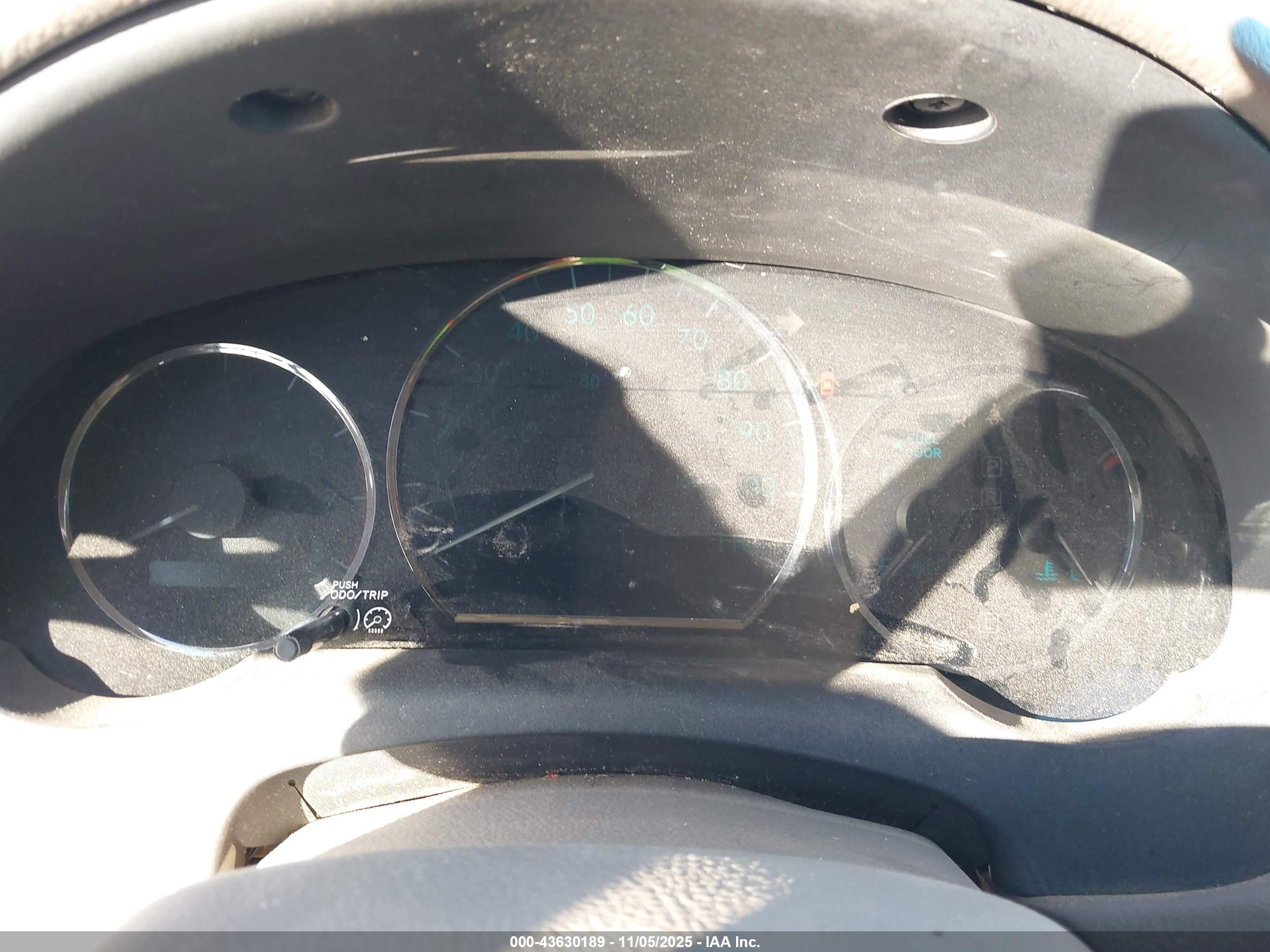 TOYOTA SIENNA image 7