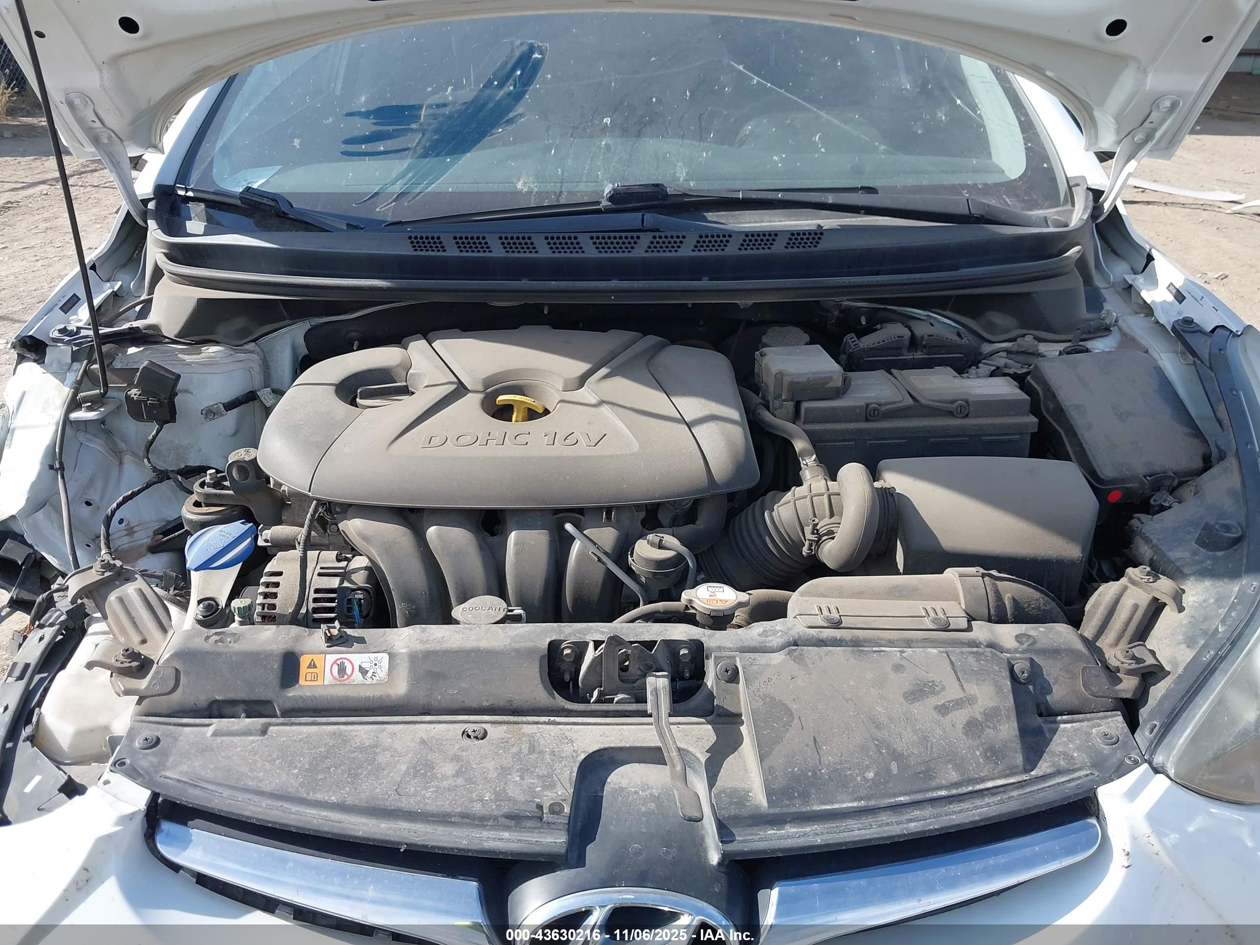 HYUNDAI ELANTRA image 10