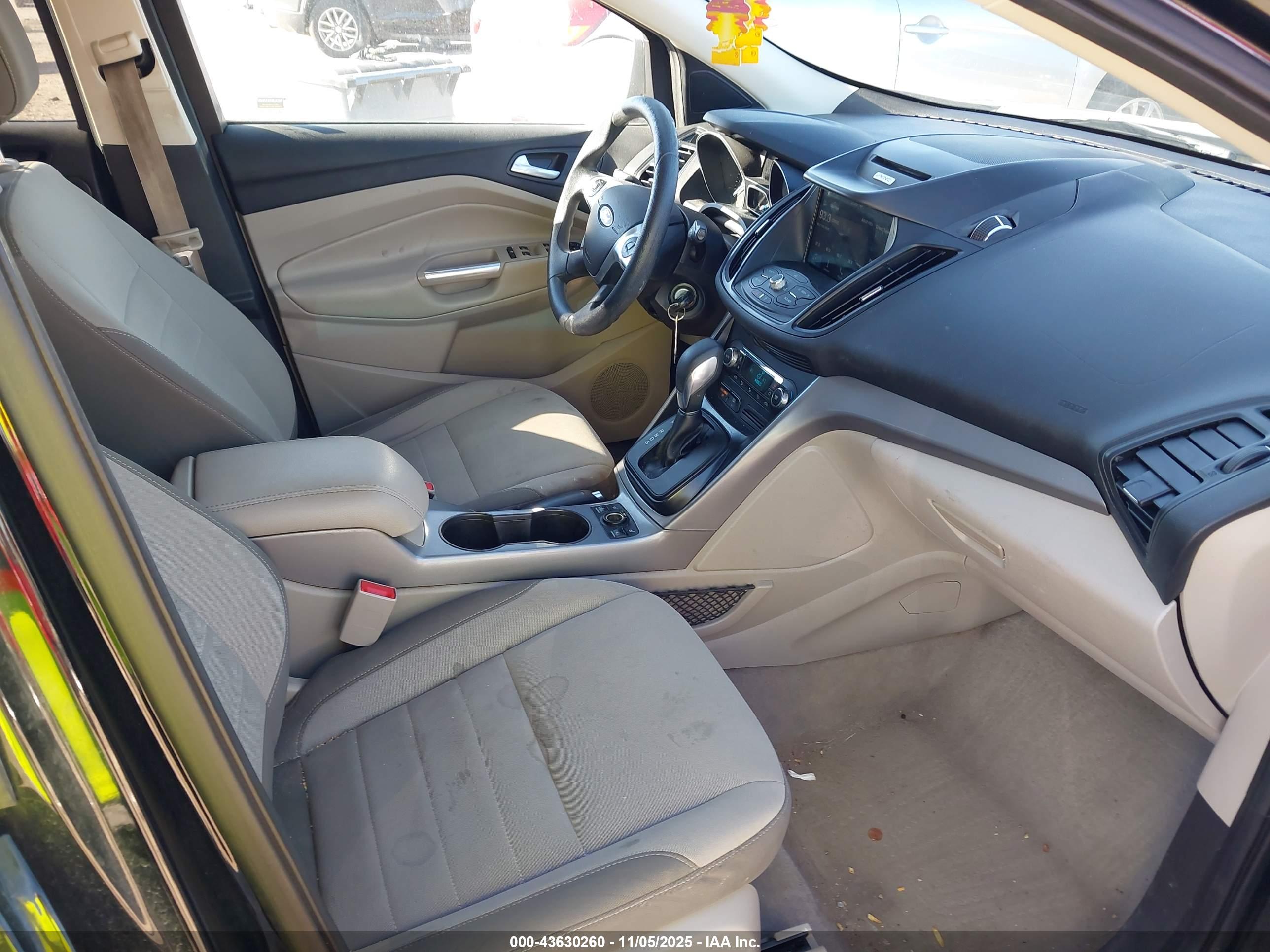 FORD ESCAPE image 5