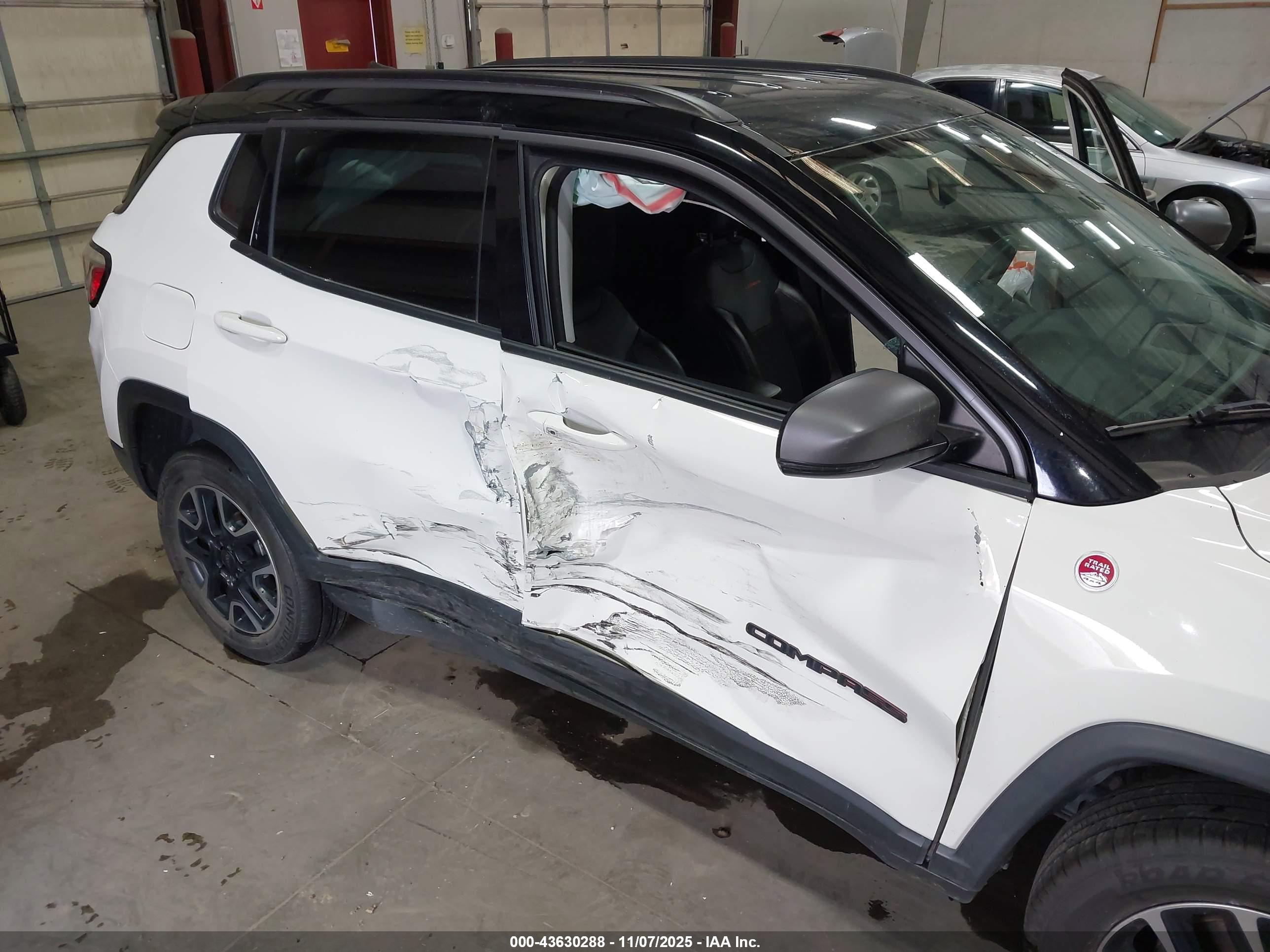 JEEP COMPASS image 6