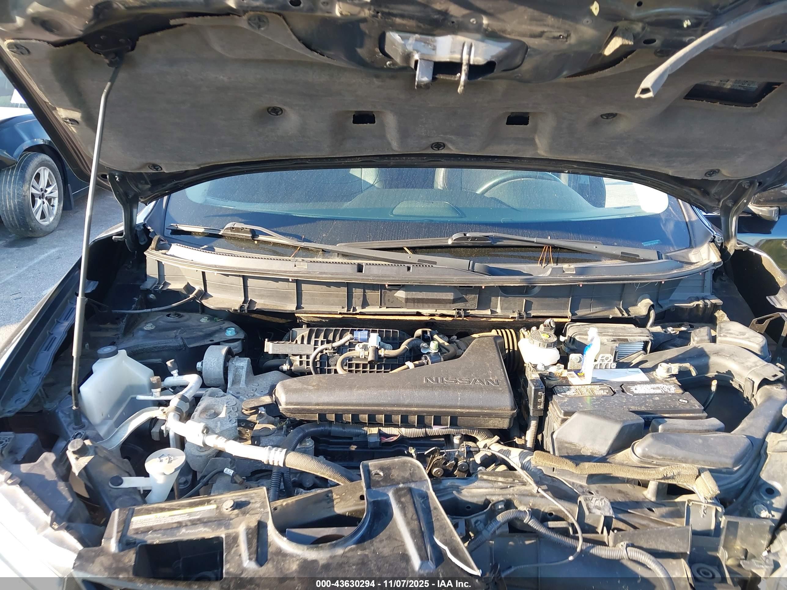 NISSAN ROGUE image 10