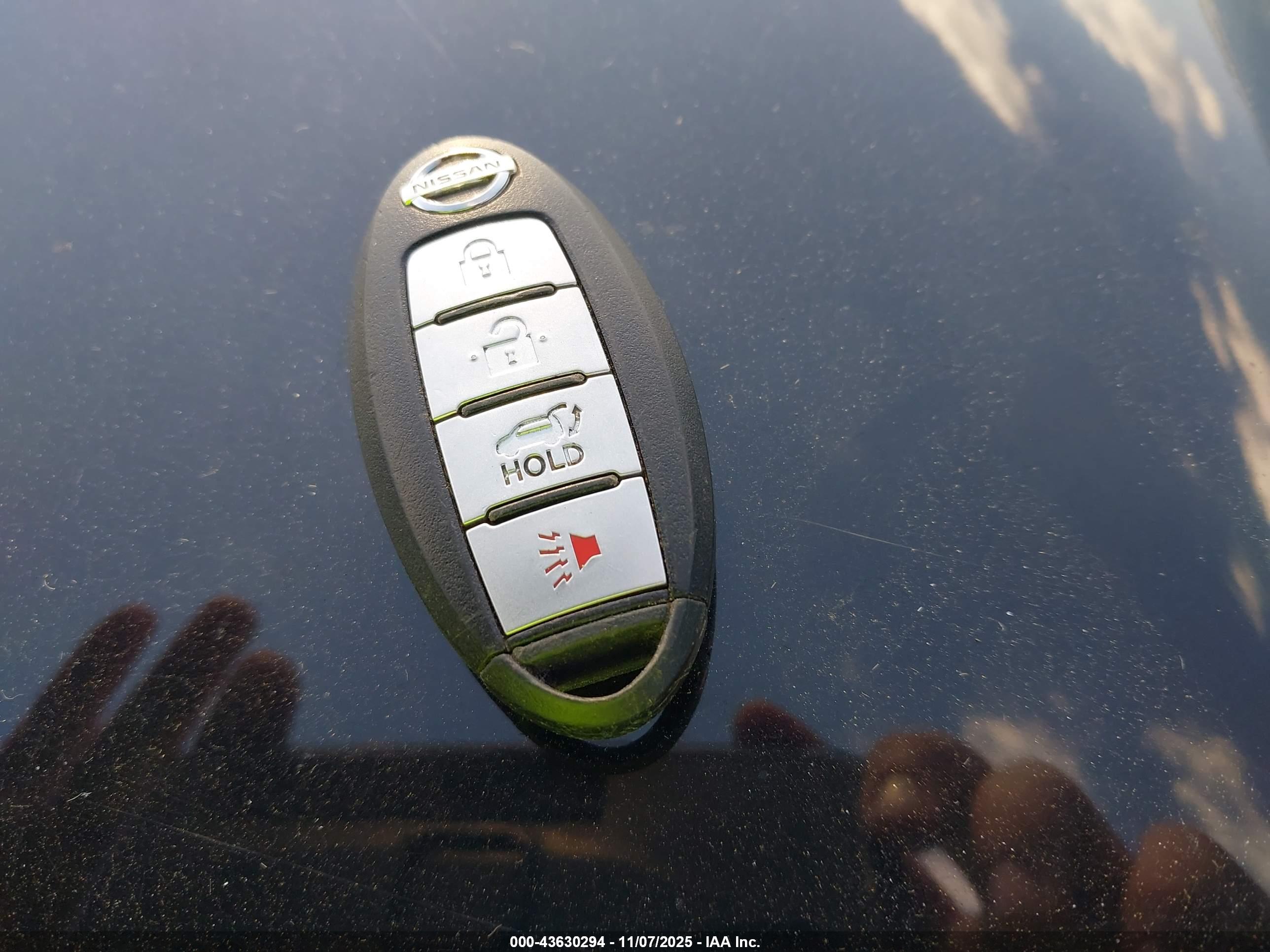 NISSAN ROGUE image 11