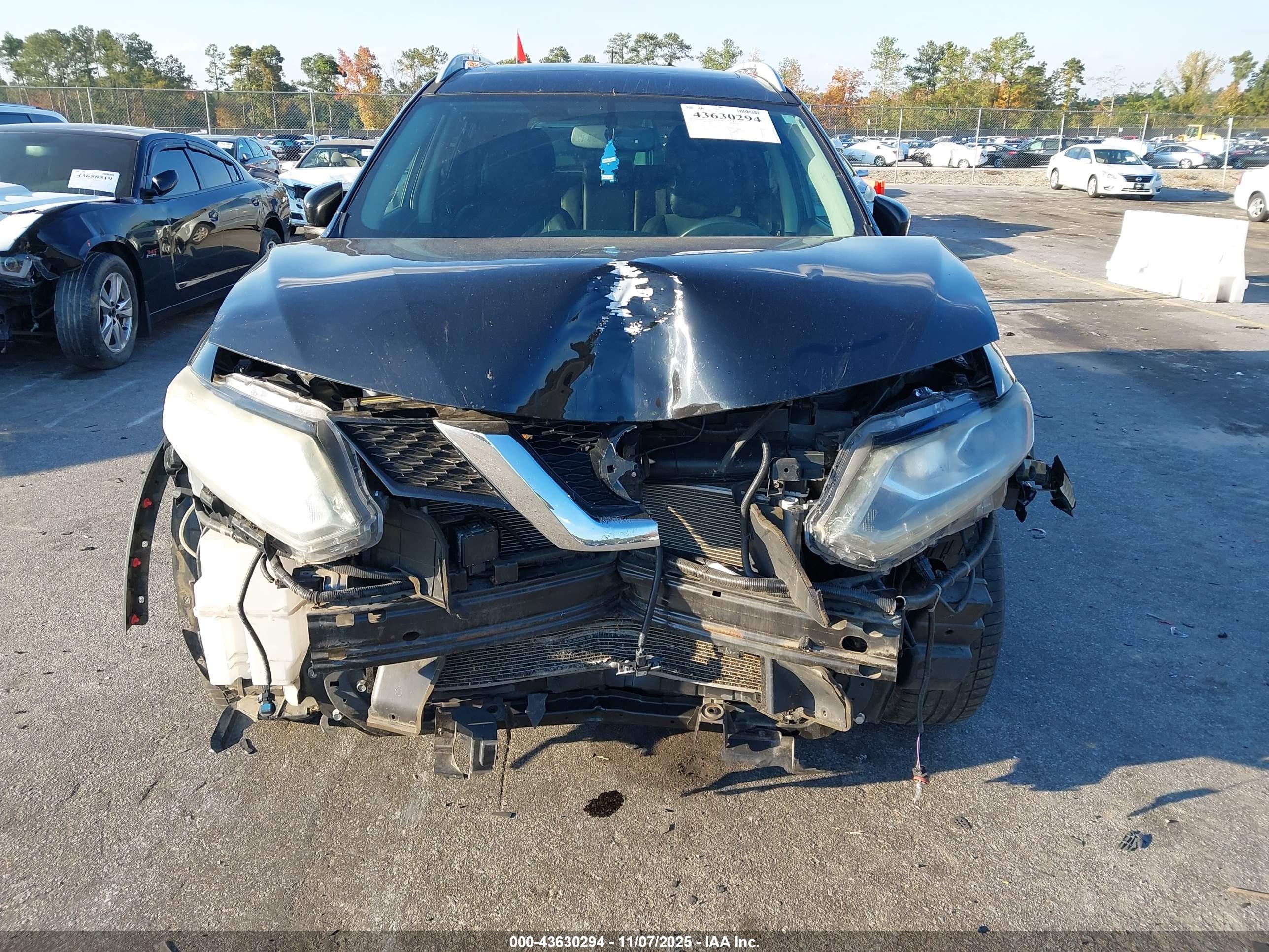 NISSAN ROGUE image 6