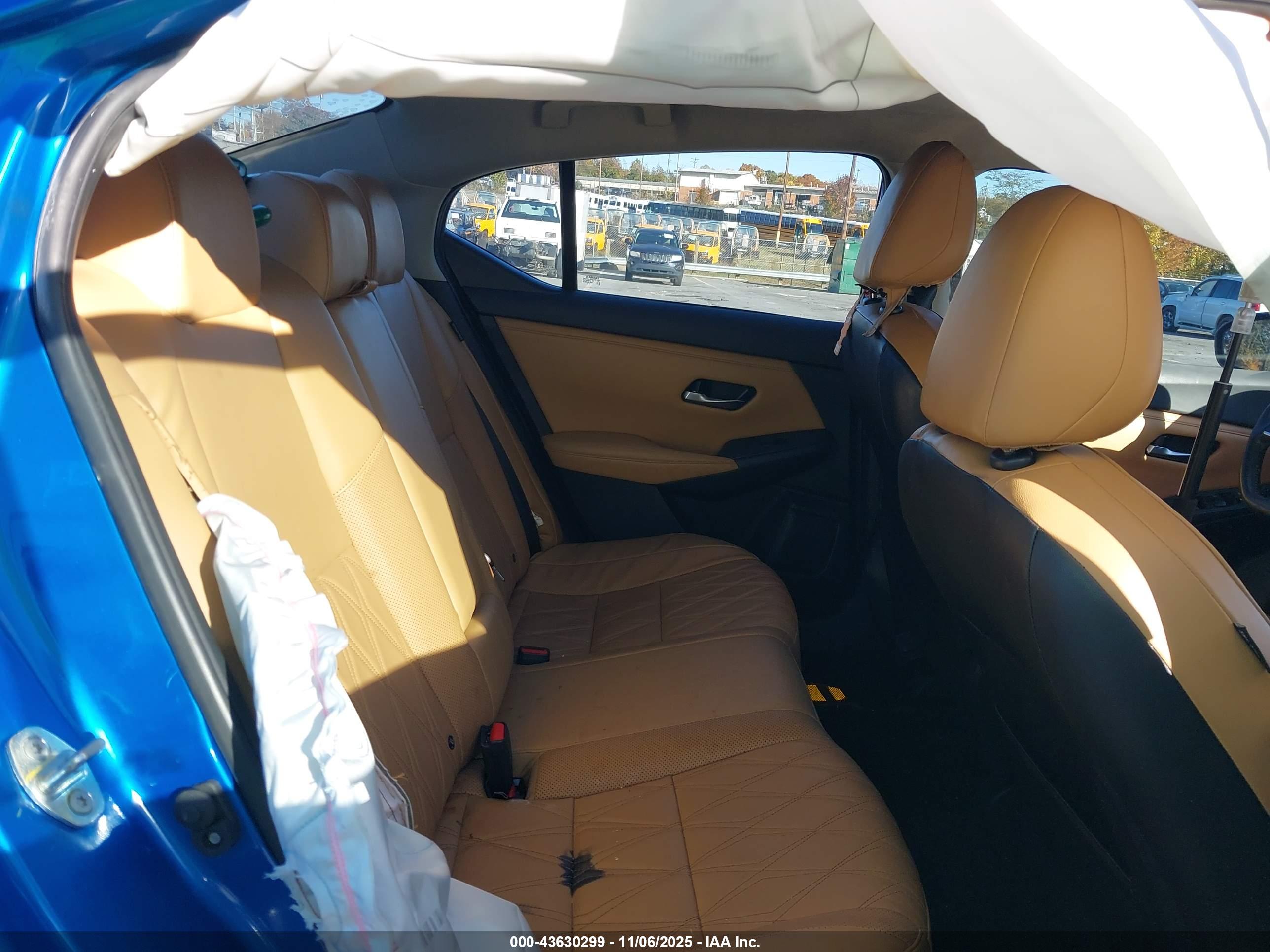 NISSAN SENTRA image 8