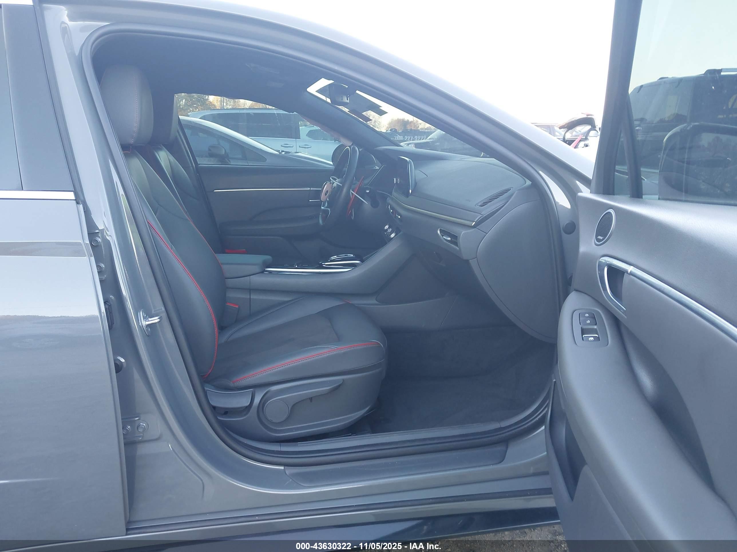 HYUNDAI SONATA image 5