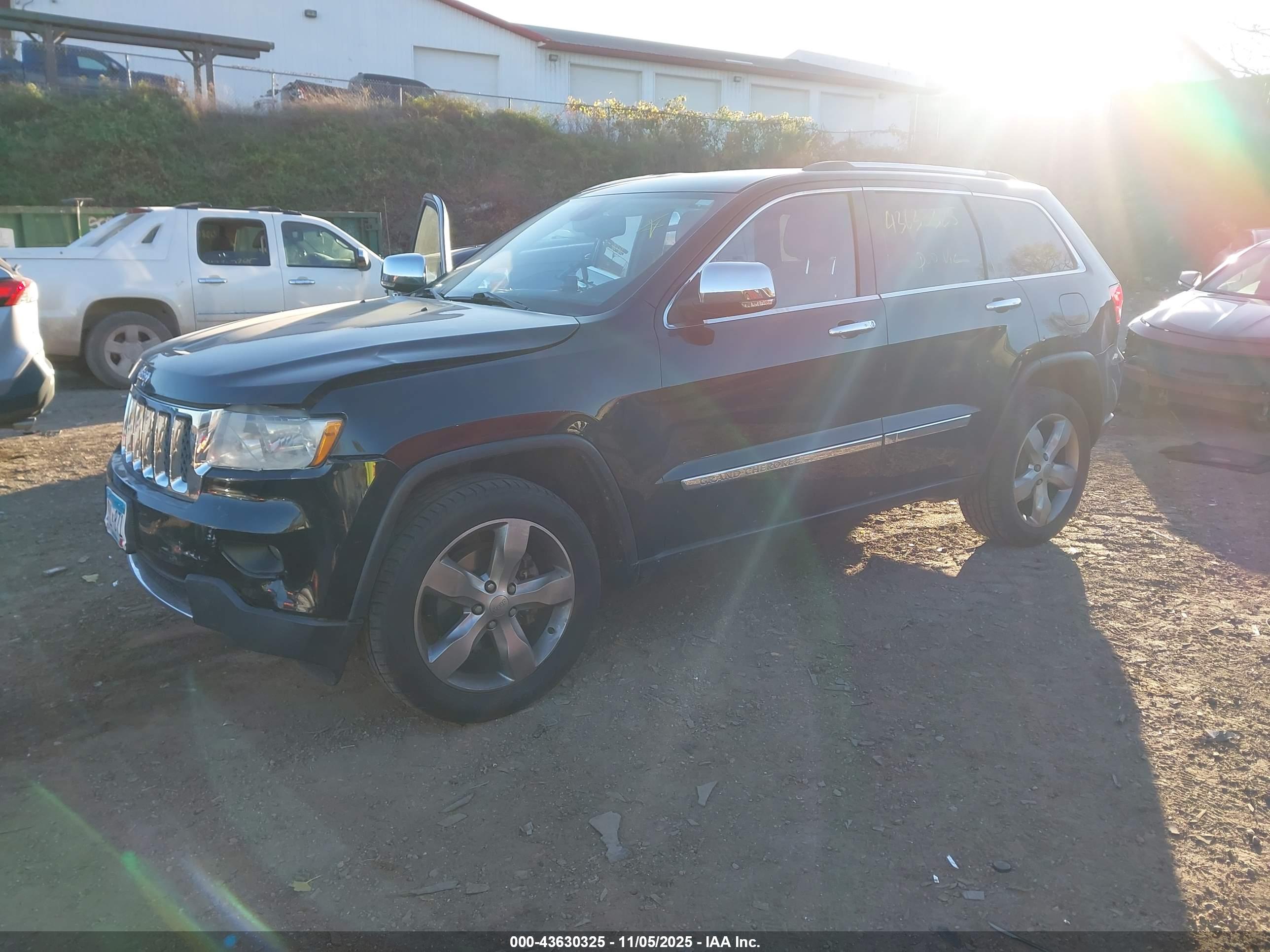 JEEP GRAND image 2