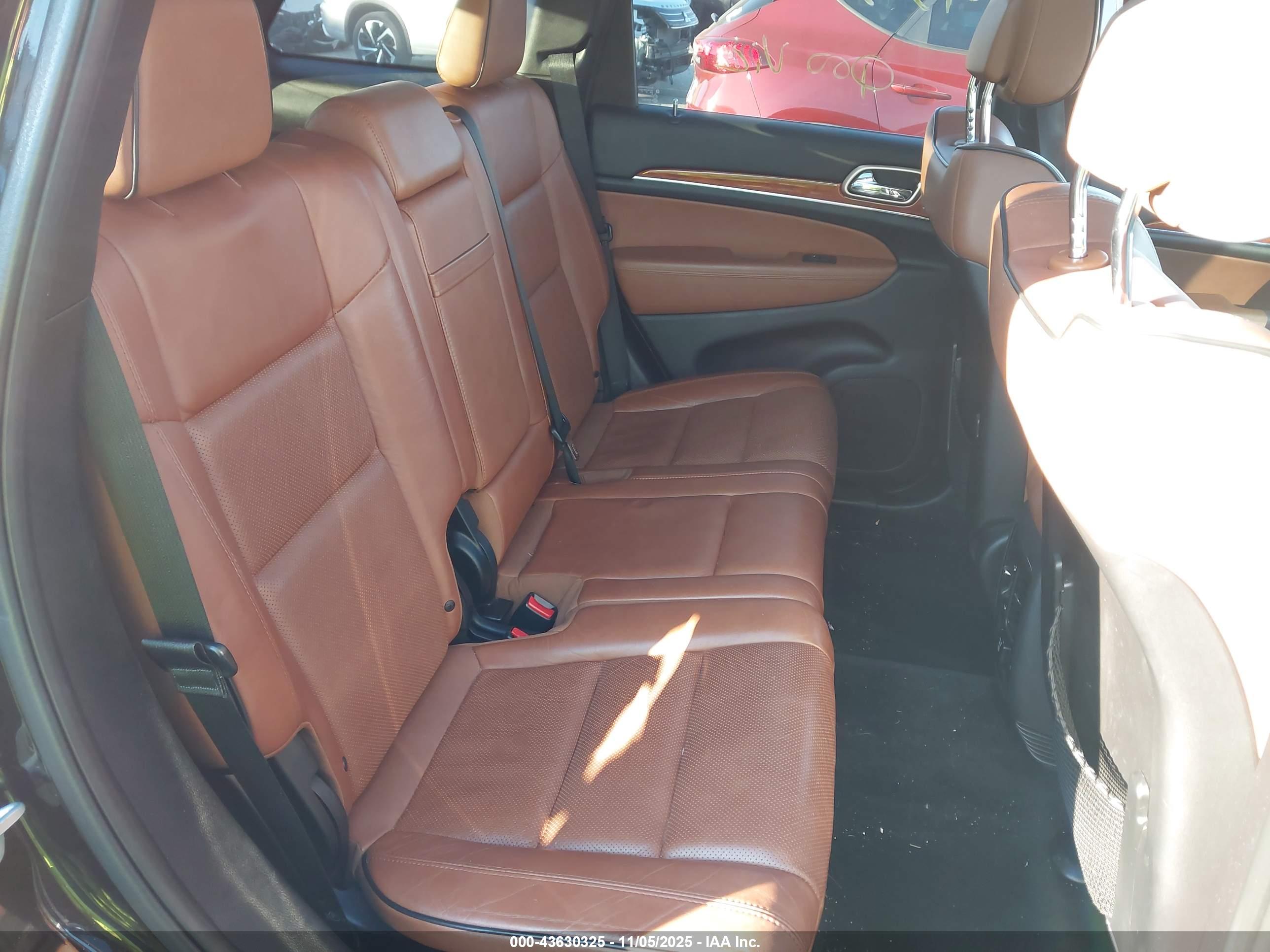 JEEP GRAND image 8