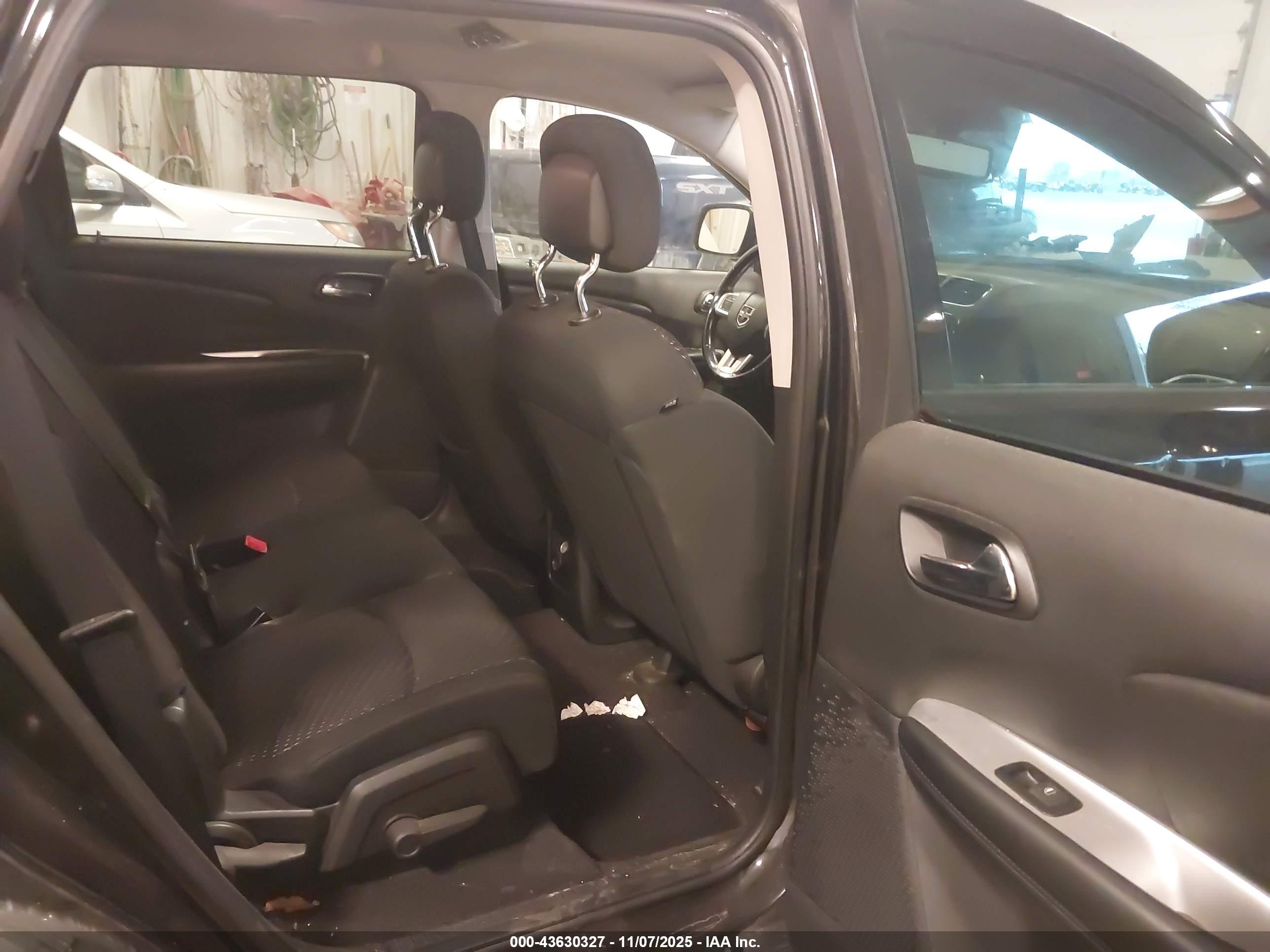DODGE JOURNEY image 8