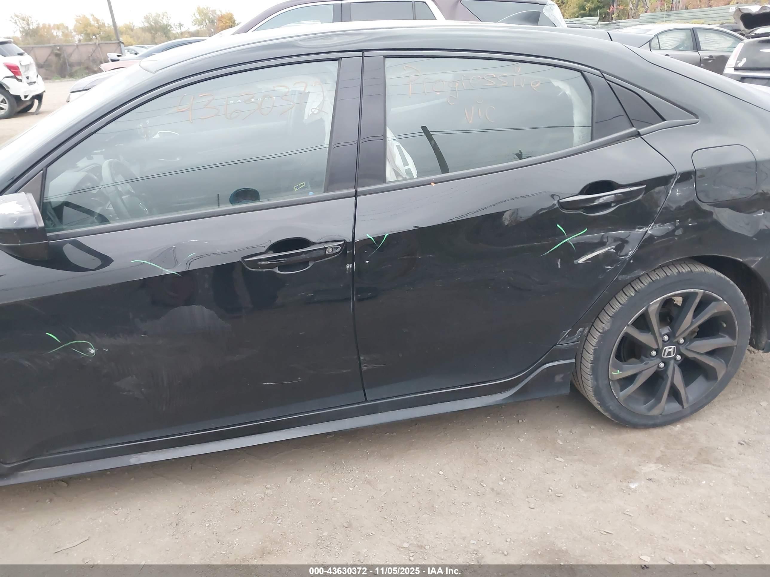 HONDA CIVIC image 6