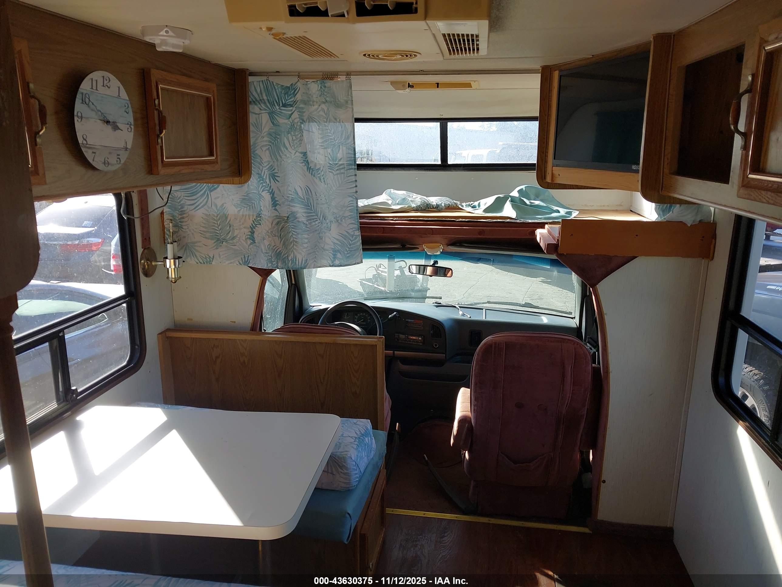FORD ECONOLINE image 8