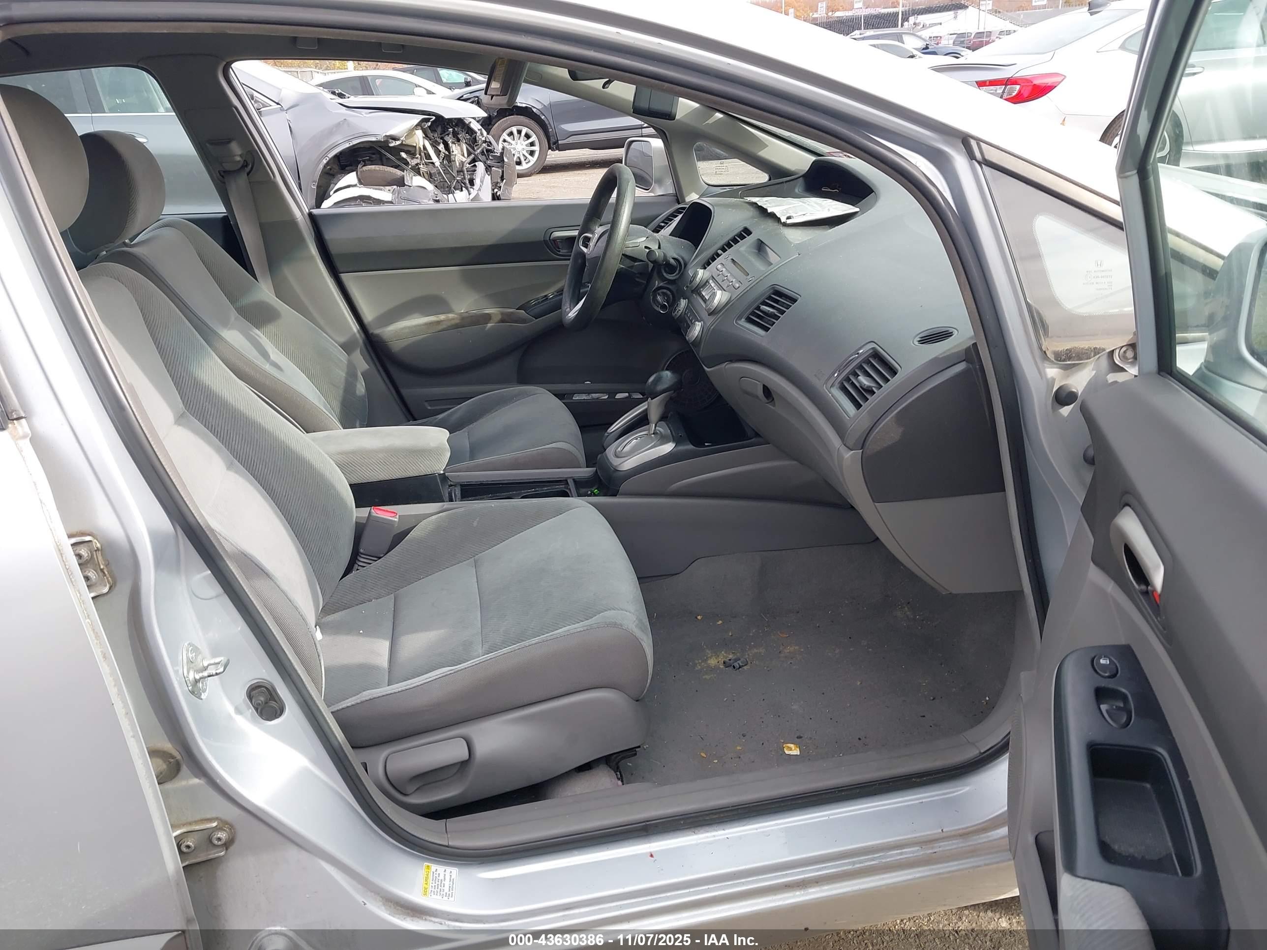 HONDA CIVIC image 5