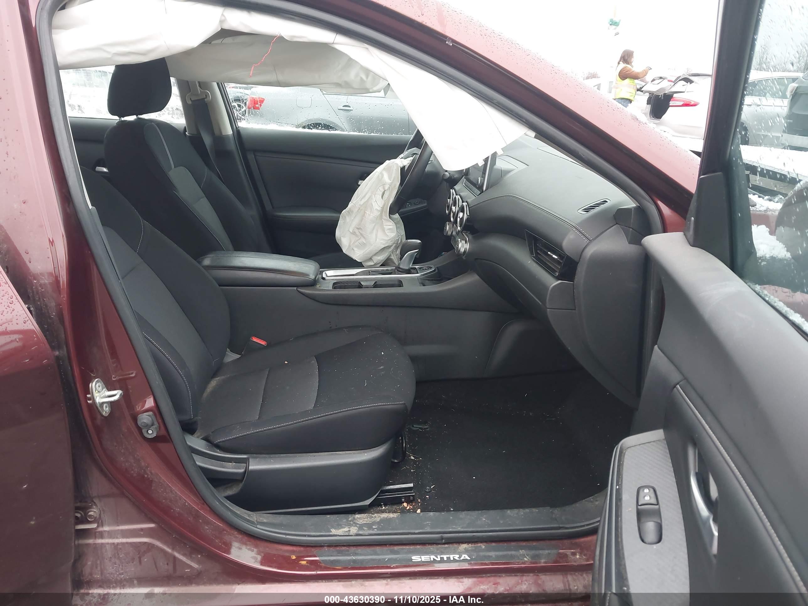 NISSAN SENTRA image 5