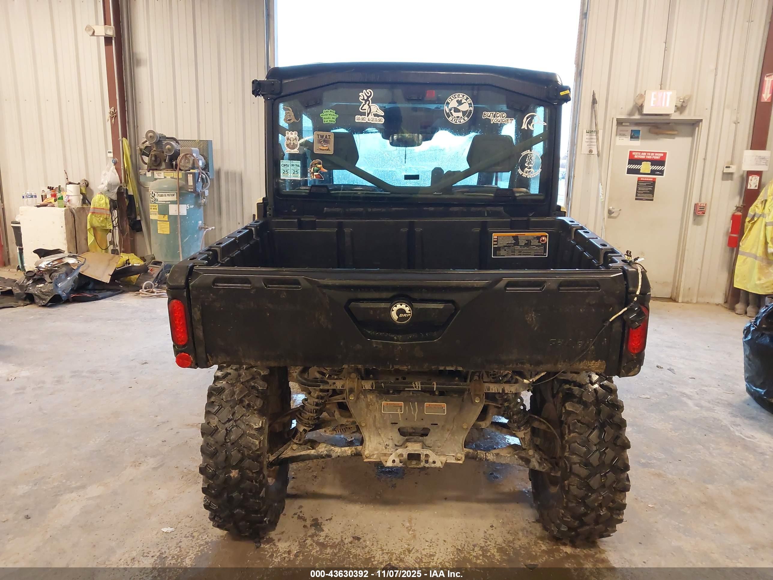CAN-AM DEFENDER image 6