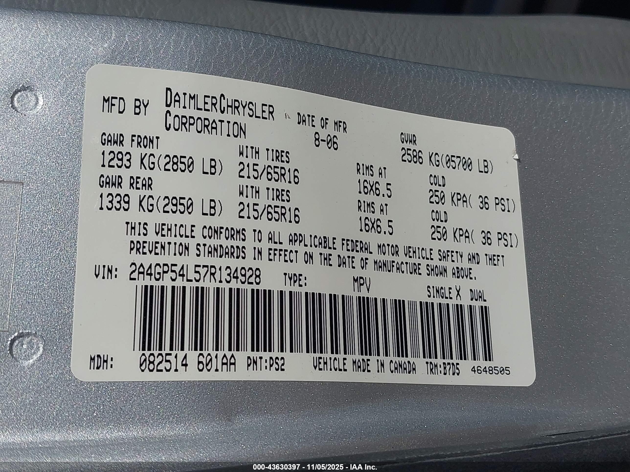 CHRYSLER TOWN image 9