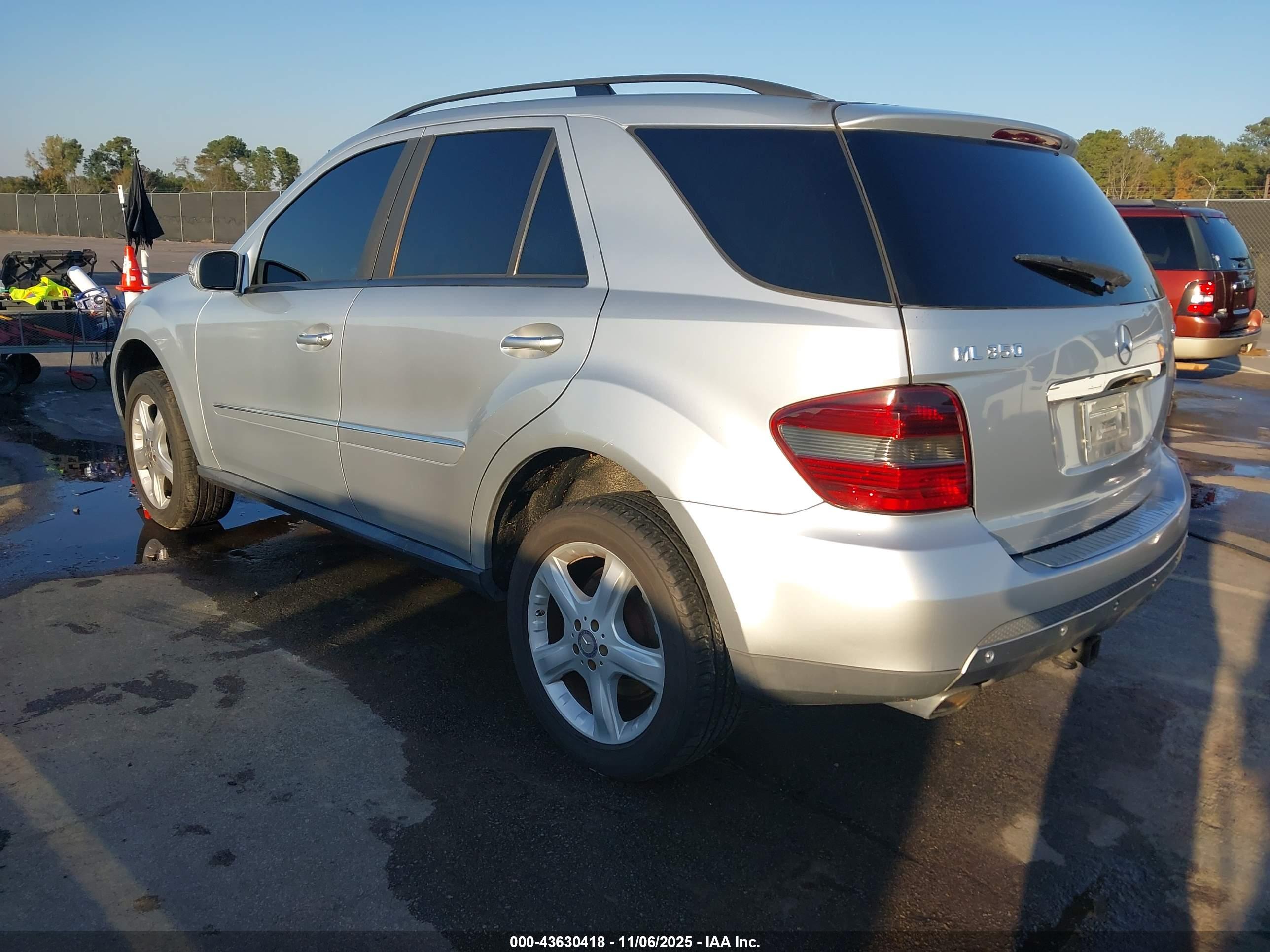 MERCEDES-BENZ ML image 3