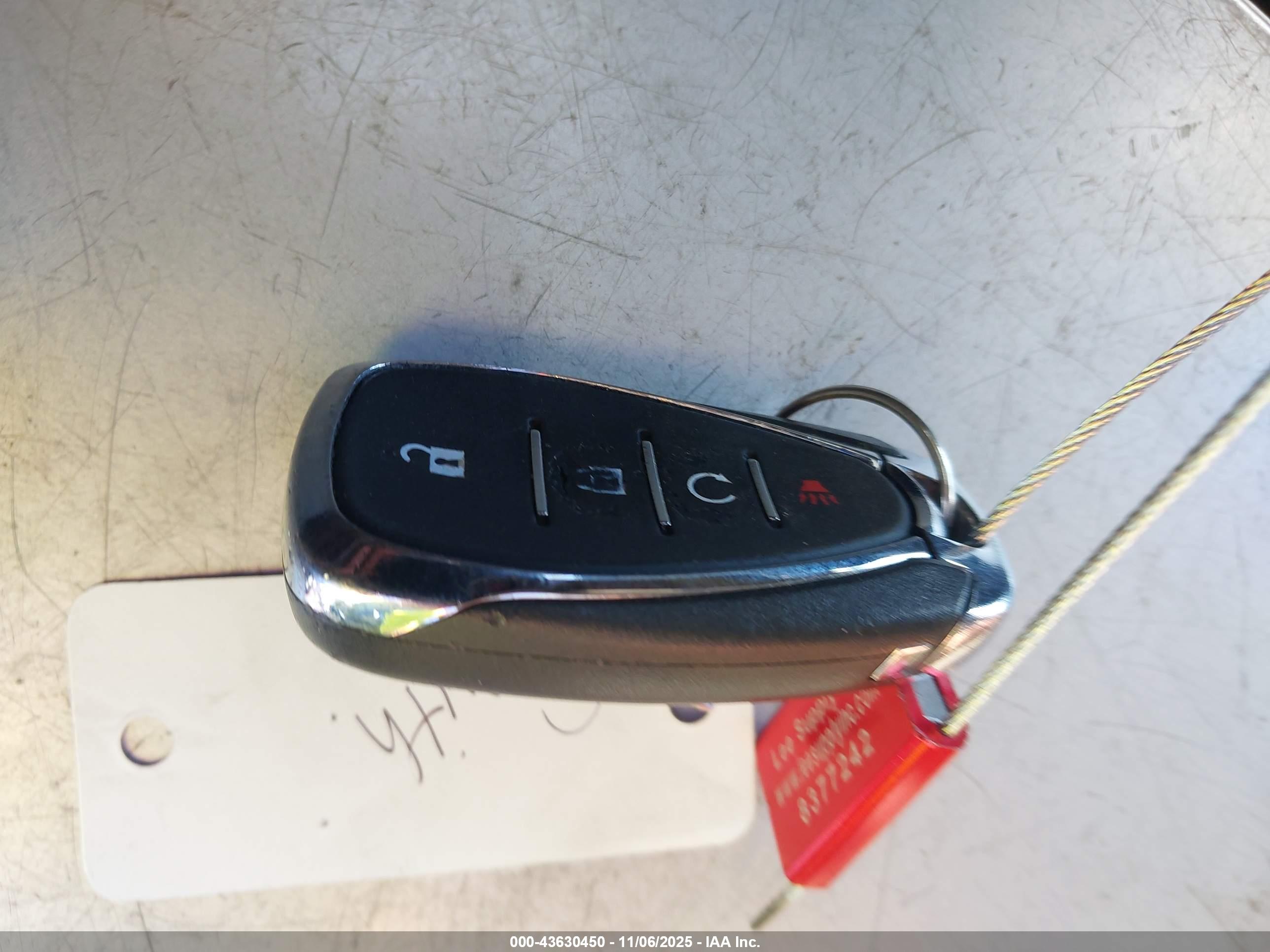 CHEVROLET EQUINOX image 11