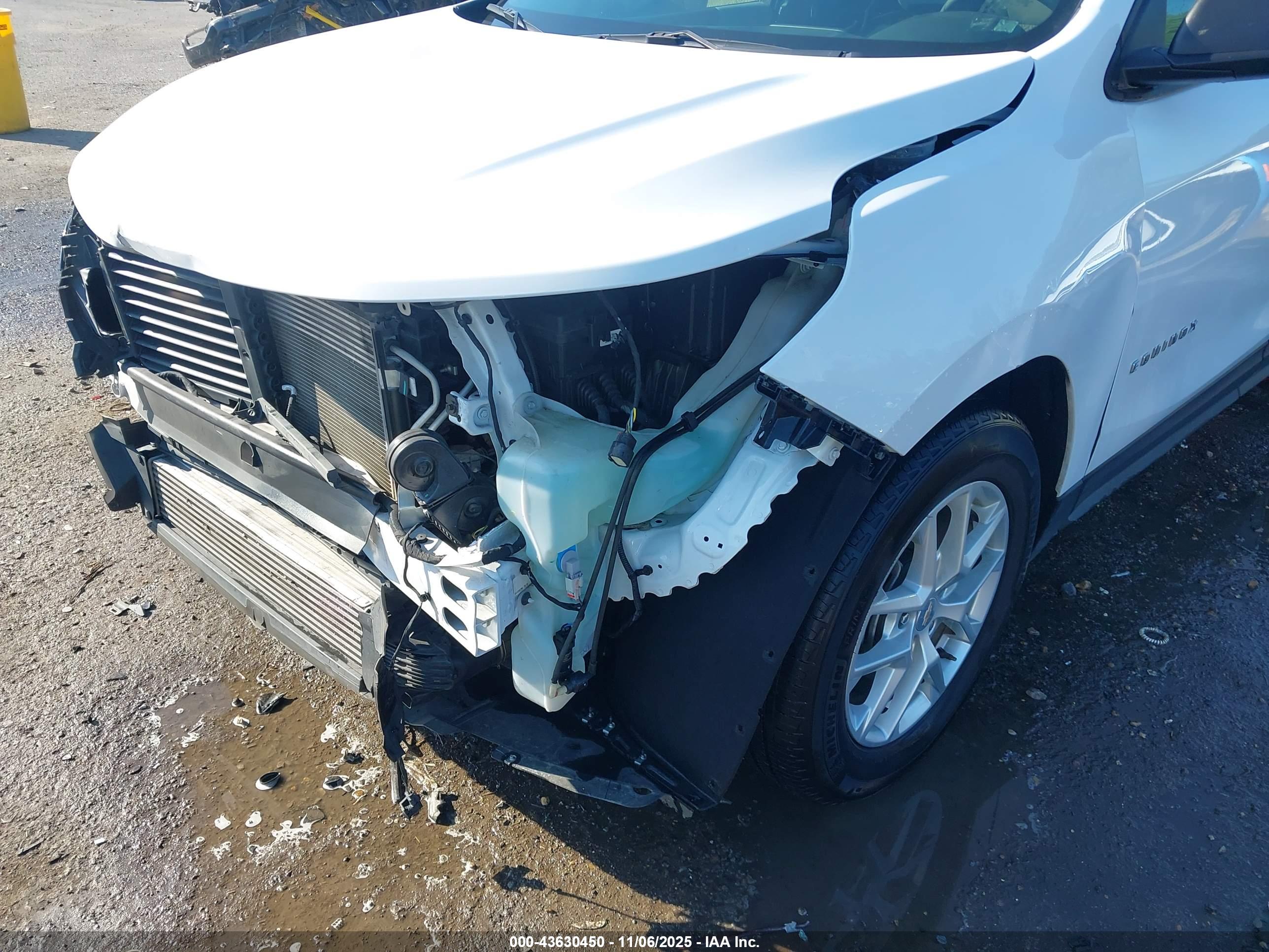 CHEVROLET EQUINOX image 6