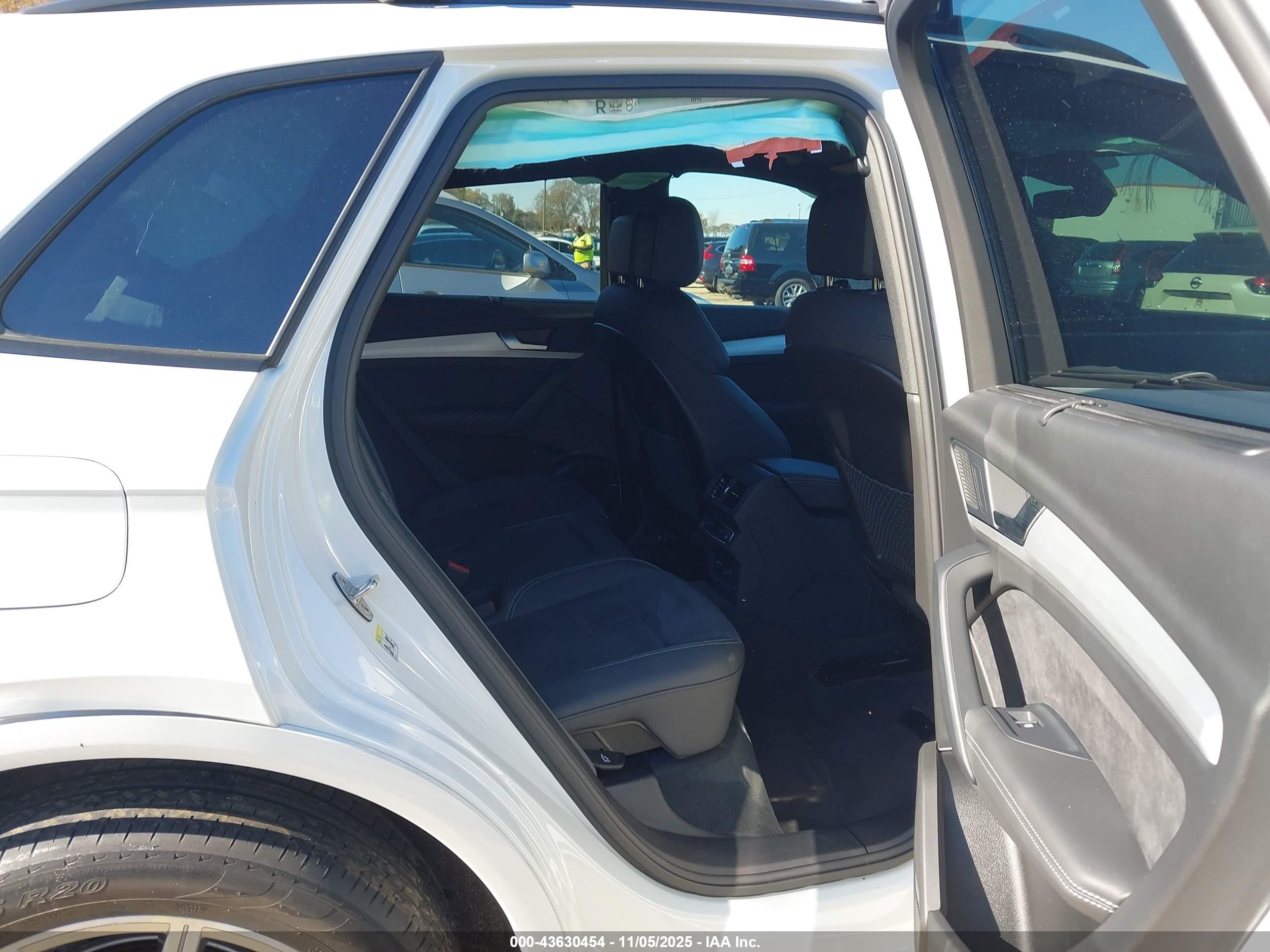 AUDI Q5 image 8