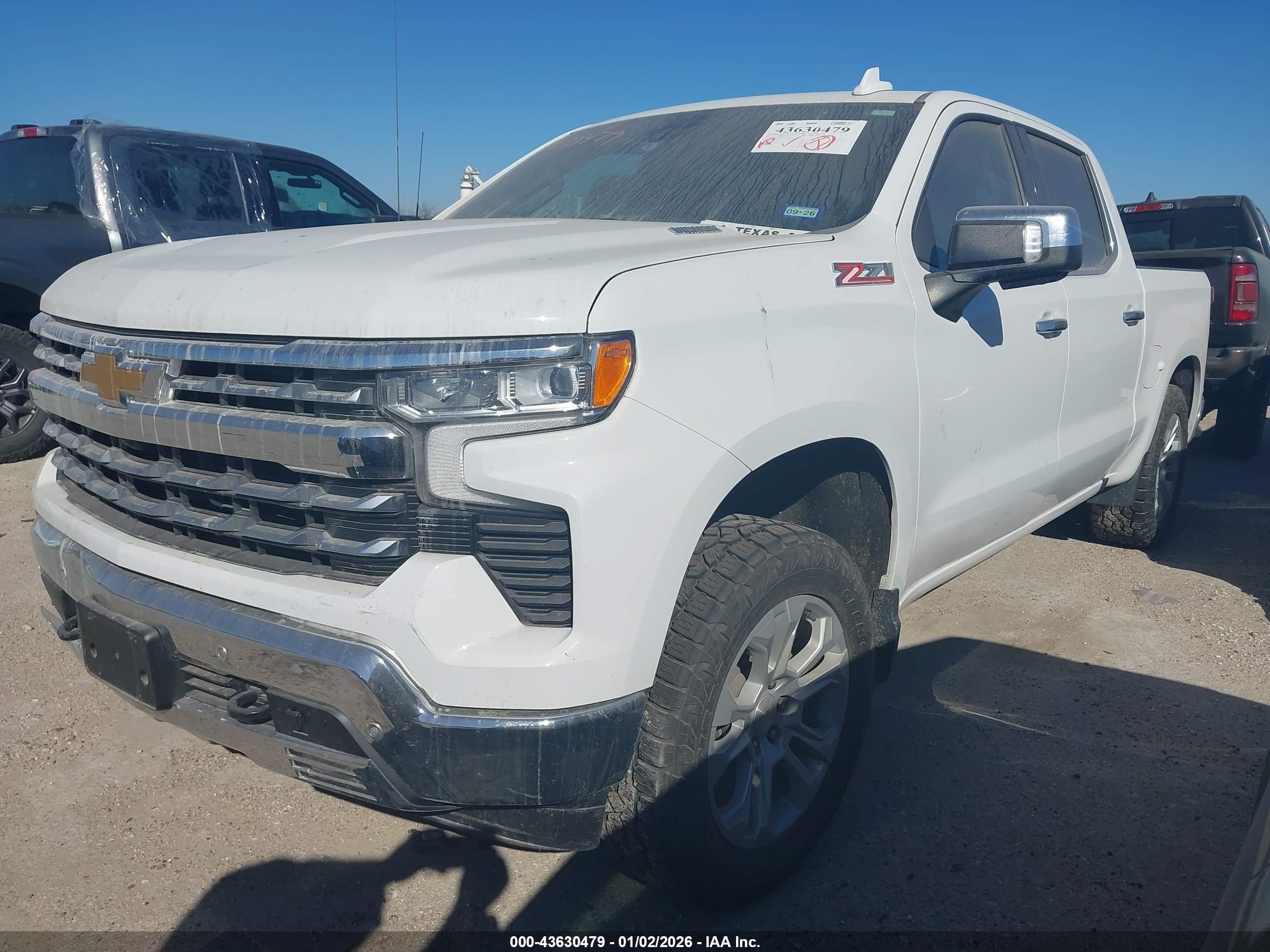 CHEVROLET SILVERADO image 2