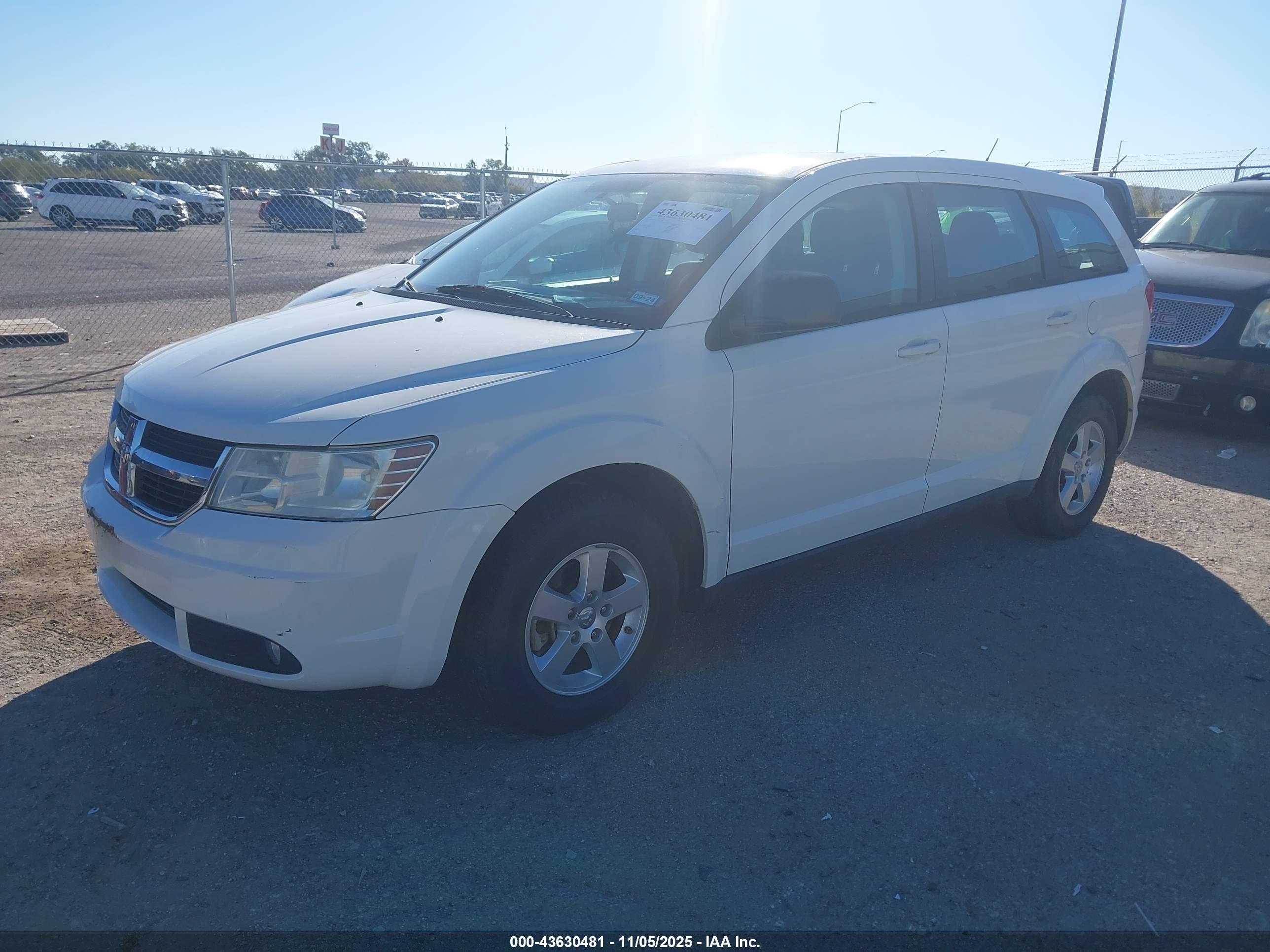 DODGE JOURNEY image 2