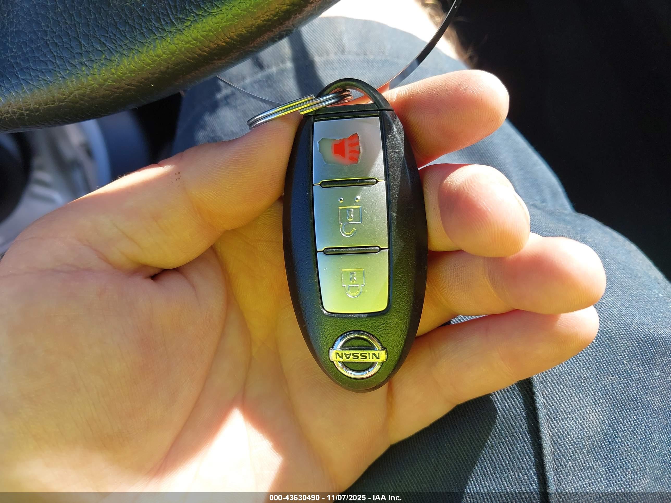 NISSAN MURANO image 11