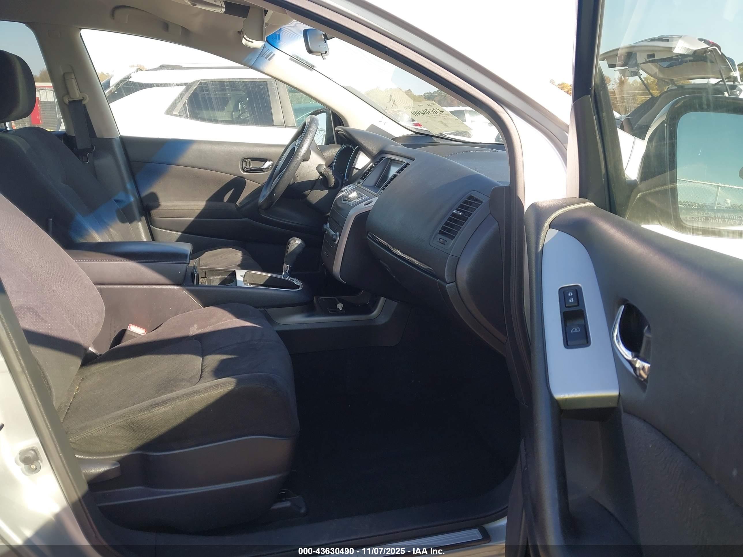NISSAN MURANO image 5
