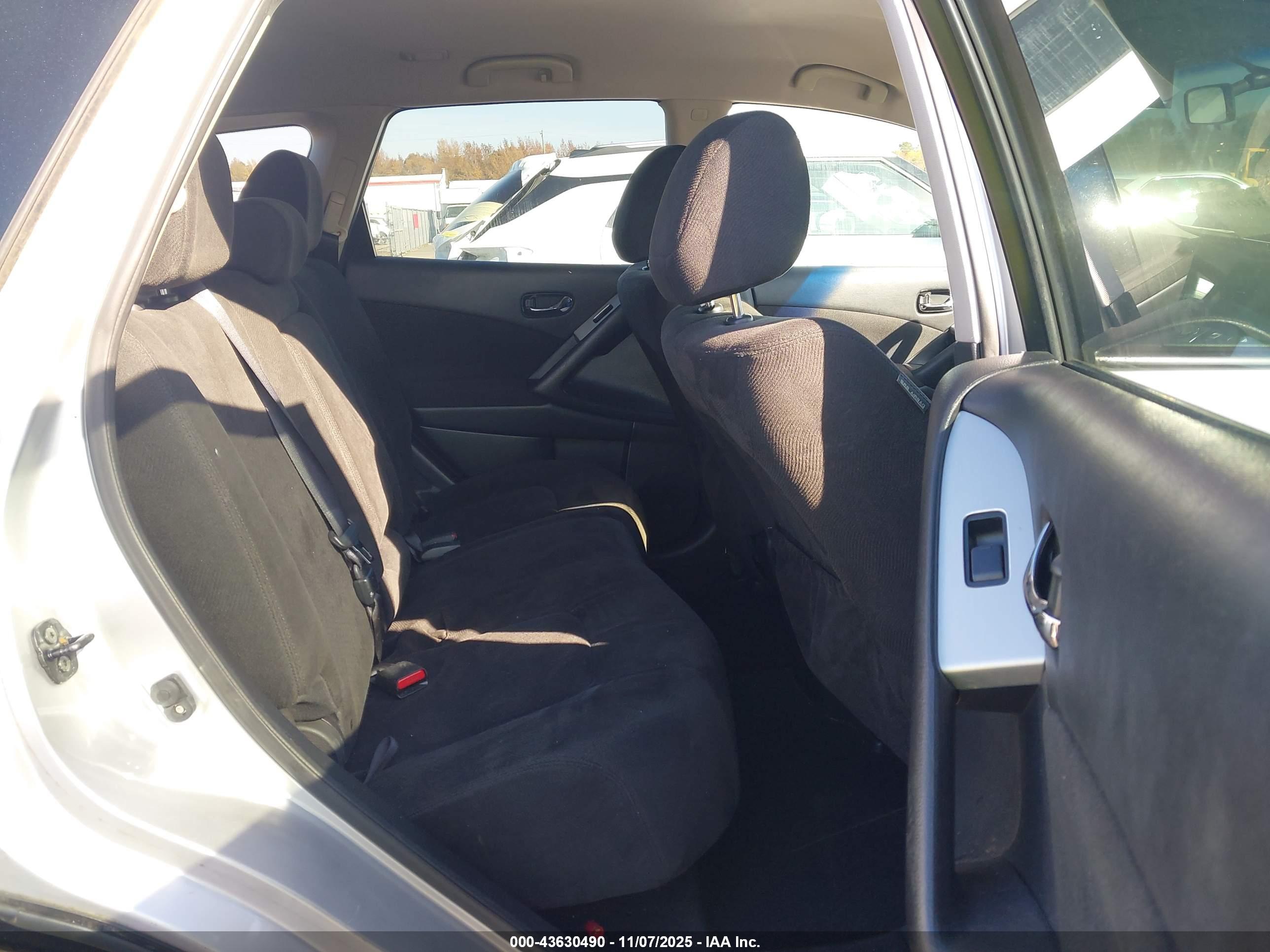 NISSAN MURANO image 8