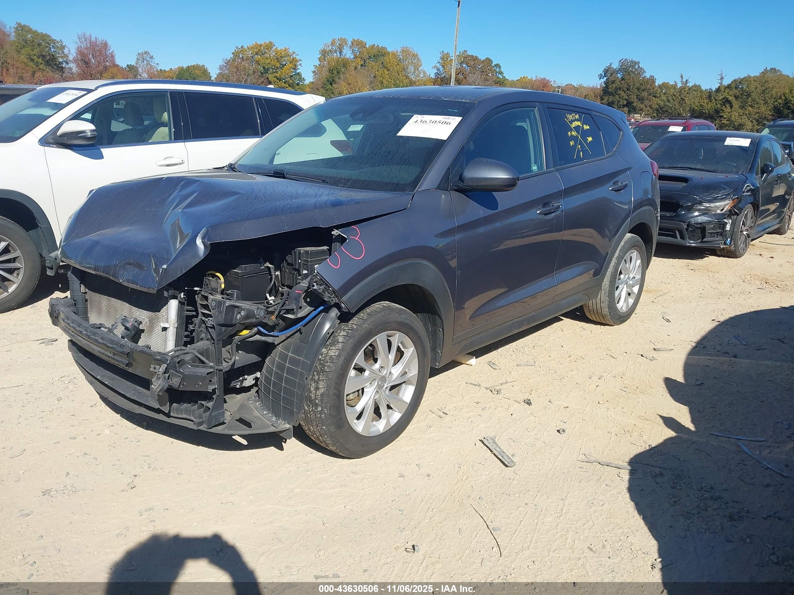 HYUNDAI TUCSON image 2