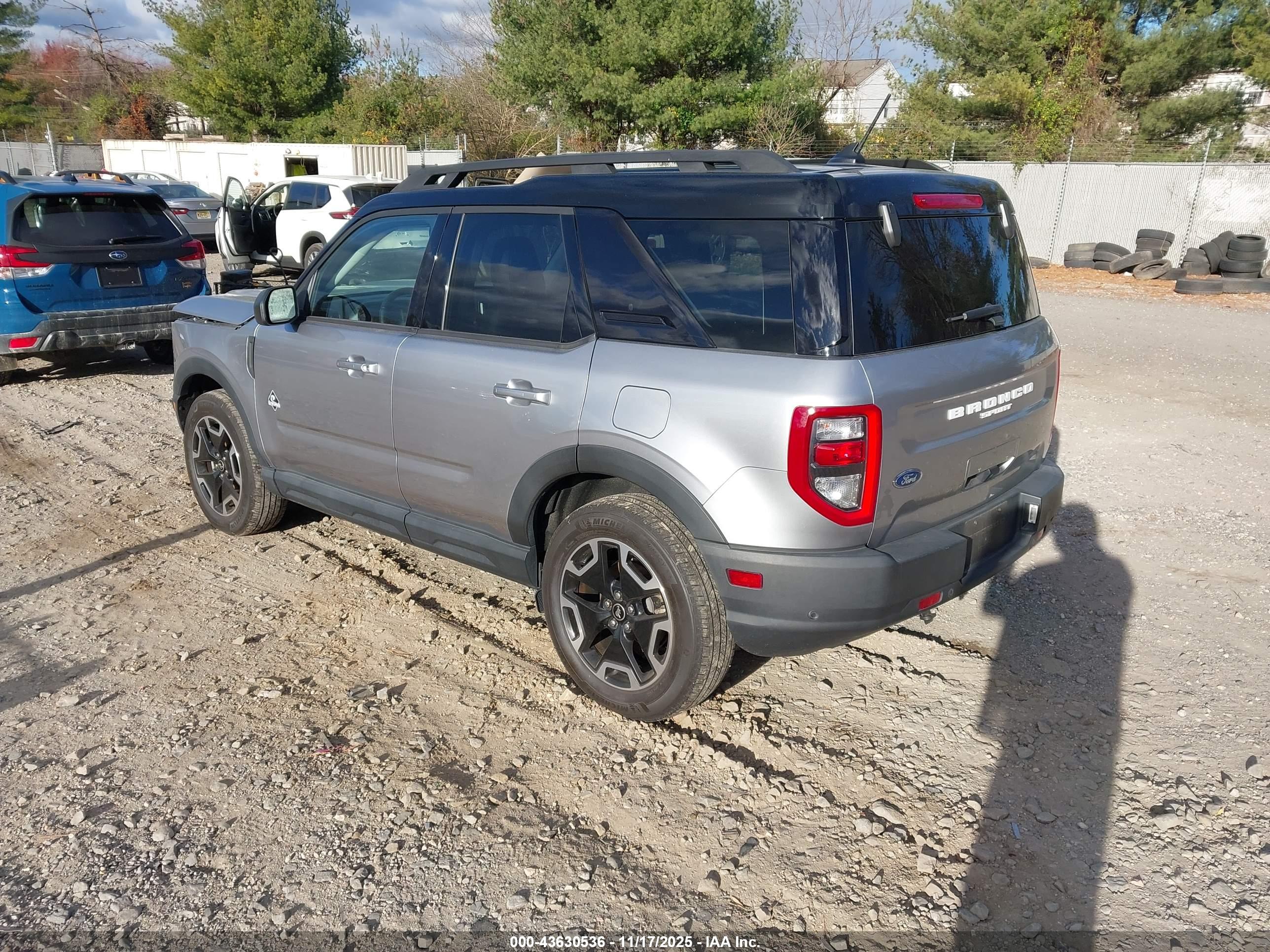 FORD BRONCO image 3