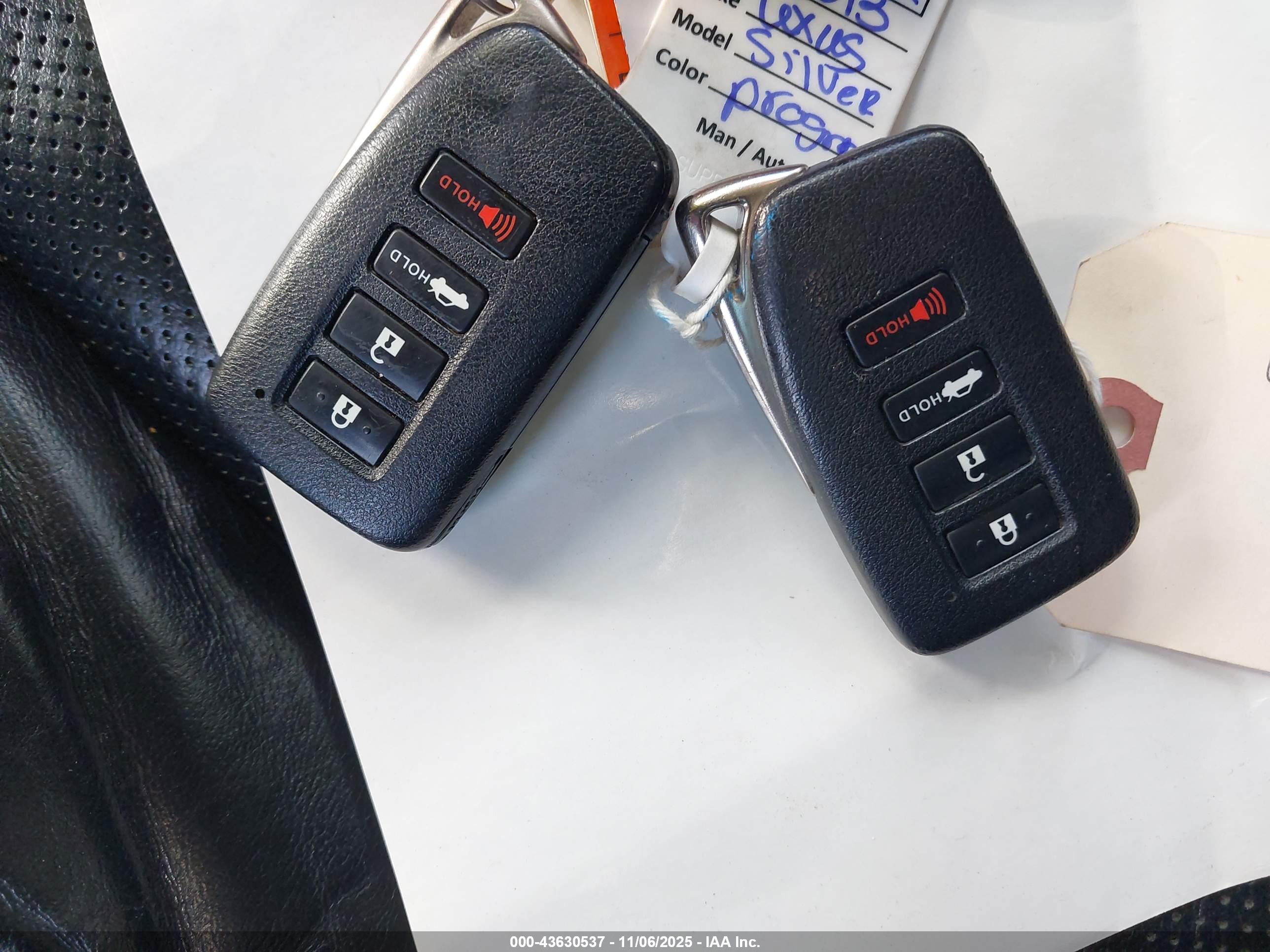 LEXUS ES image 11