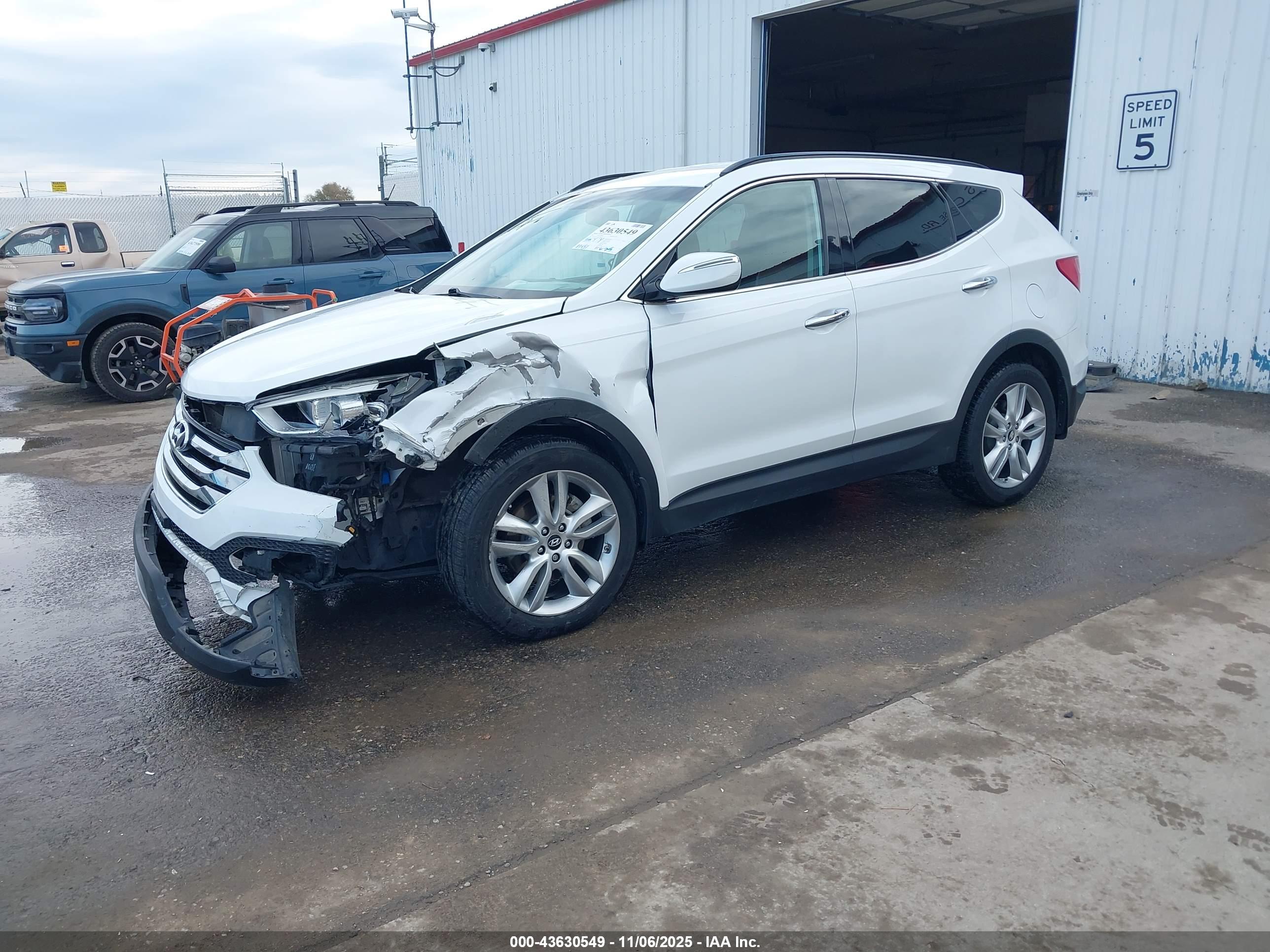 HYUNDAI SANTA image 2